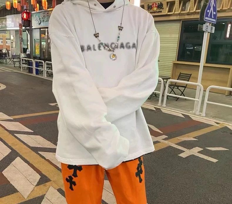 Balenciaga Balenciaga Fuzzy letter white hole sweater Logo mosaic let Size US S / EU 44-46 / 1 - 7 Thumbnail