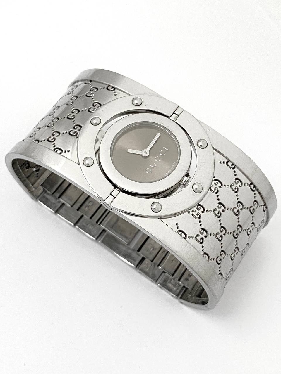 Gucci Gucci GG Logo Twirl Steel Quartz Bracelet Wrist Watch Y2K Size ONE SIZE - 8 Thumbnail