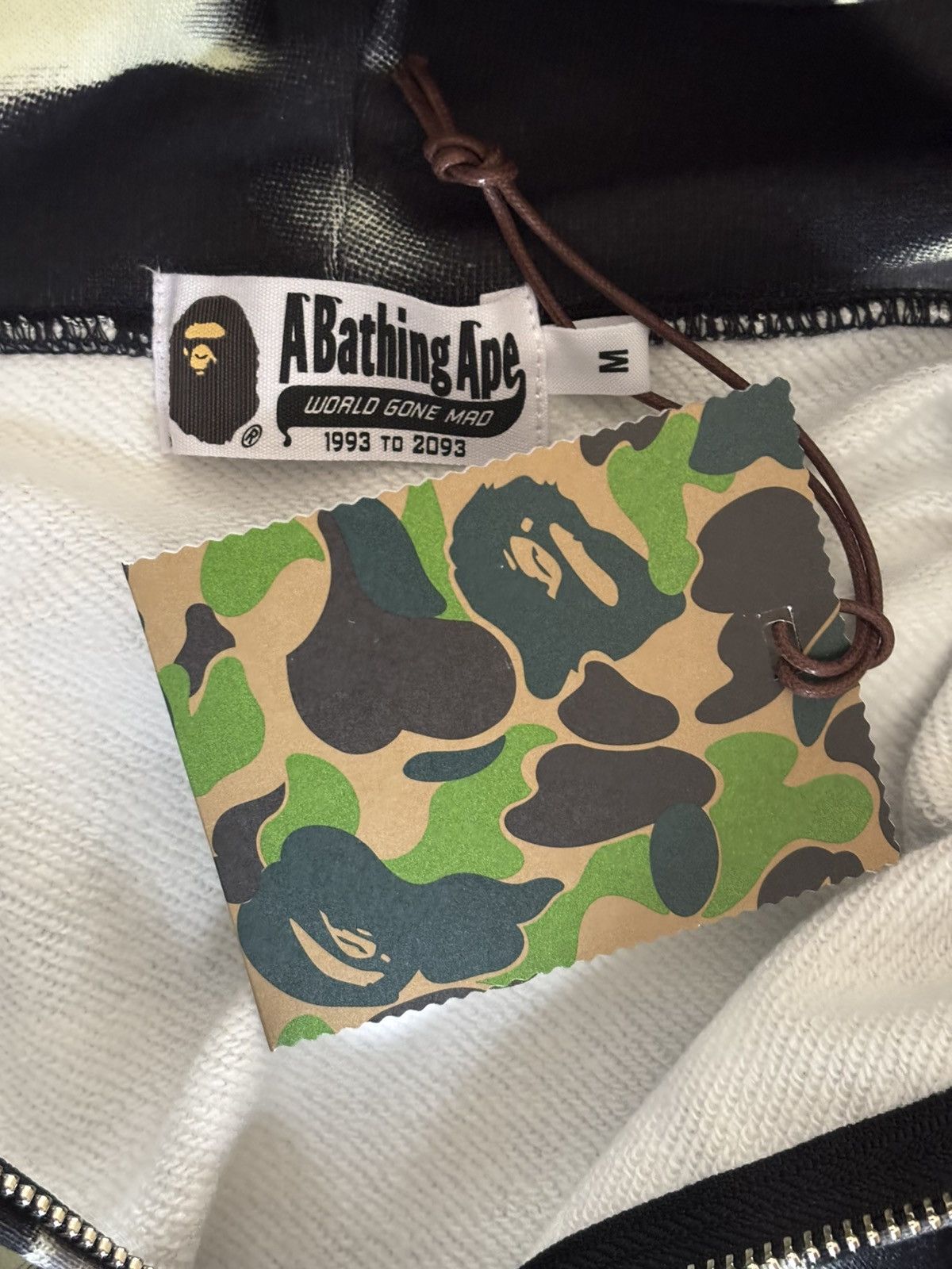 Bape Authentic ape bape screen camo shark full zip hoodie M new Size US M / EU 48-50 / 2 - 5 Thumbnail