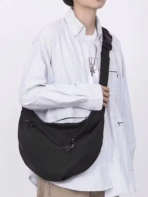 Japanese Brand Fashion hip hop v-zip shoulder messenger bag belt bag Size ONE SIZE - 2 Thumbnail
