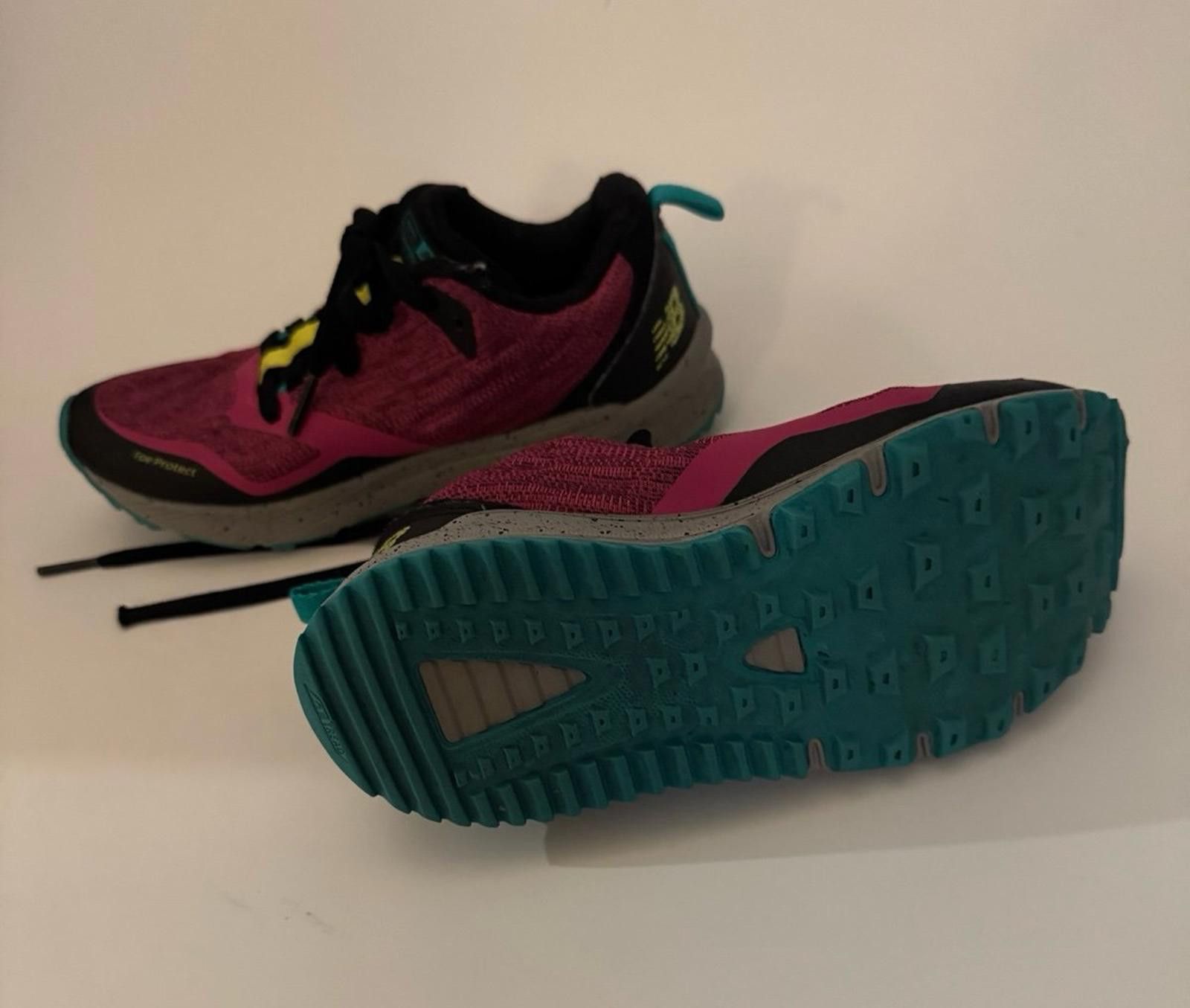 New Balance New Balance Girls’ Sneakers Shoes Size US 1 Size US 4 / IT 34 - 2 Thumbnail
