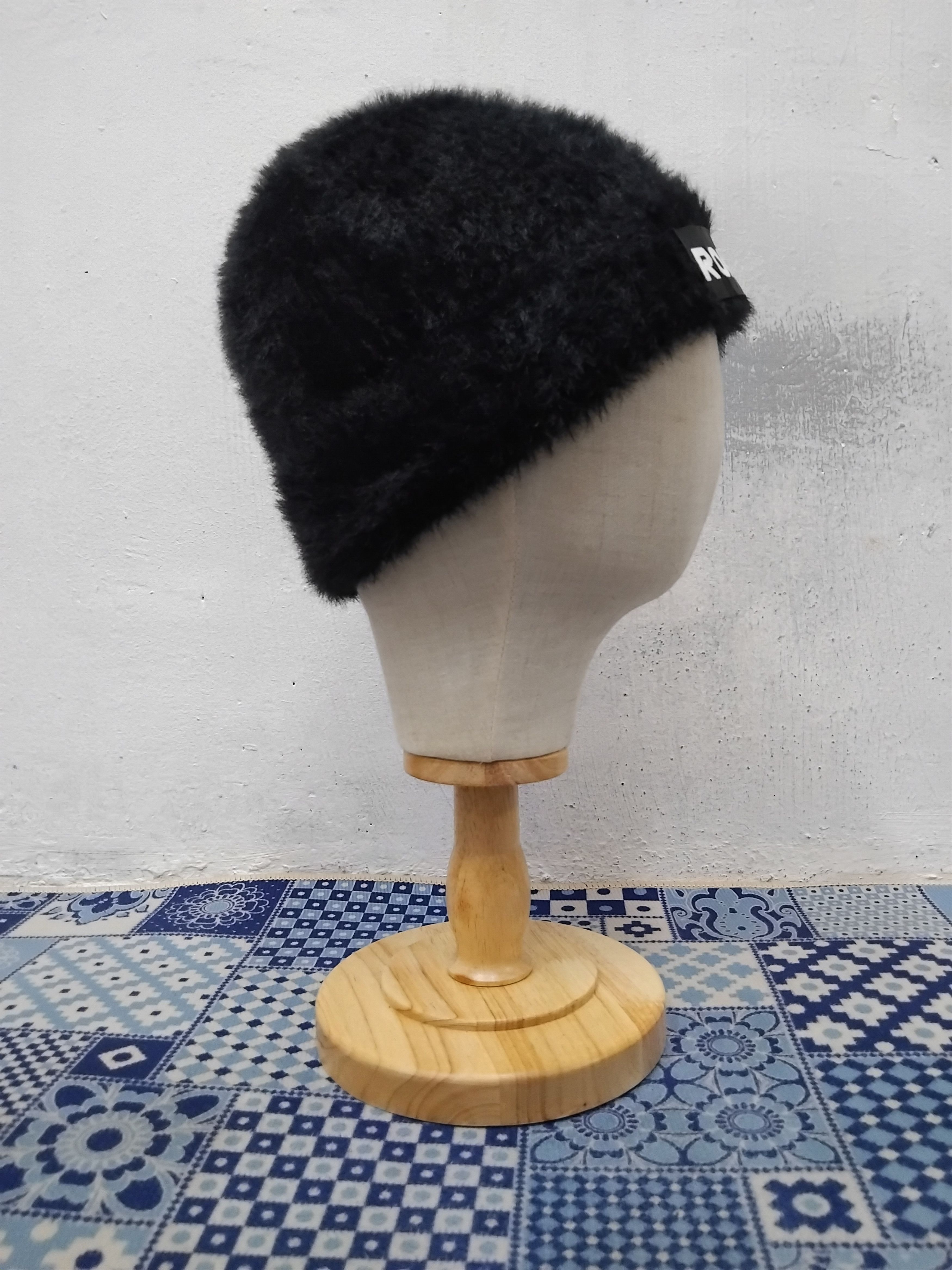 Japanese Brand 💥Romantic black colour fur beanie Size ONE SIZE - 5 Thumbnail