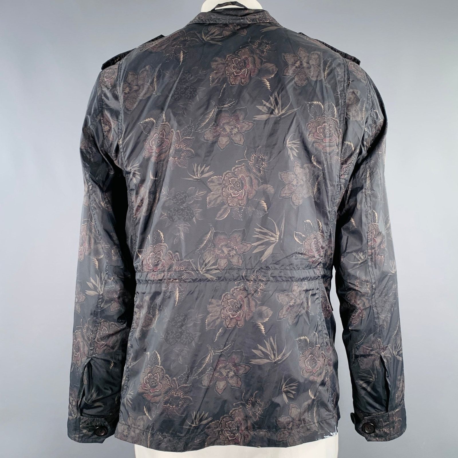 Etro ETRO Size XL Black Tan Floral Polyamide Epaulettes Jacket Size US XL / EU 56 / 4 - 3 Thumbnail