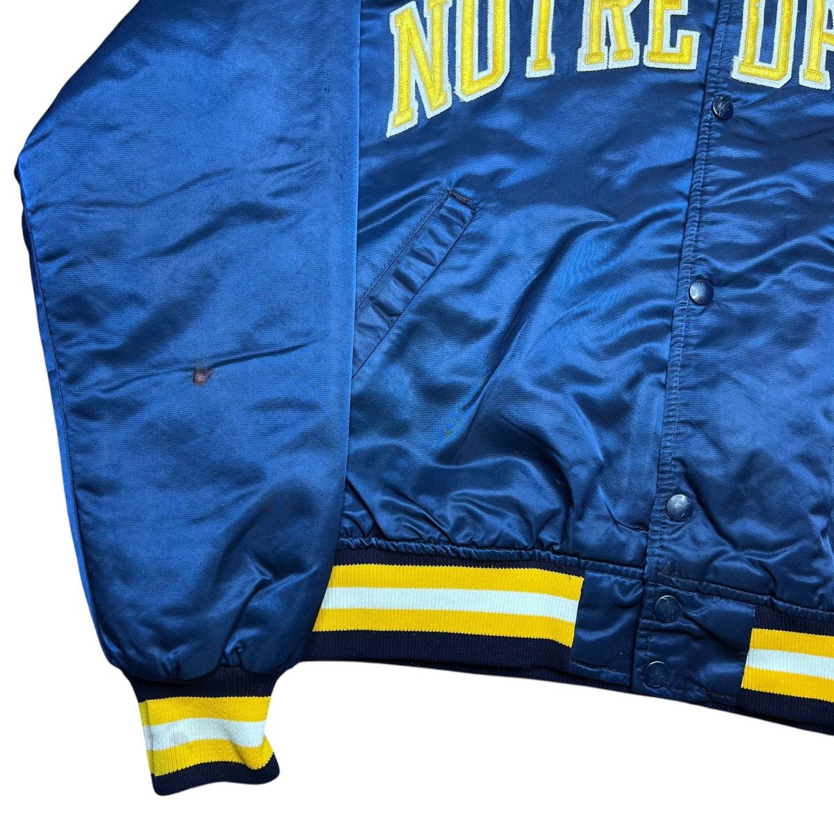 Starter Notre Dame Fighting Irish Starter Spell Out Satin Jacket Size US L / EU 52-54 / 3 - 19 Thumbnail