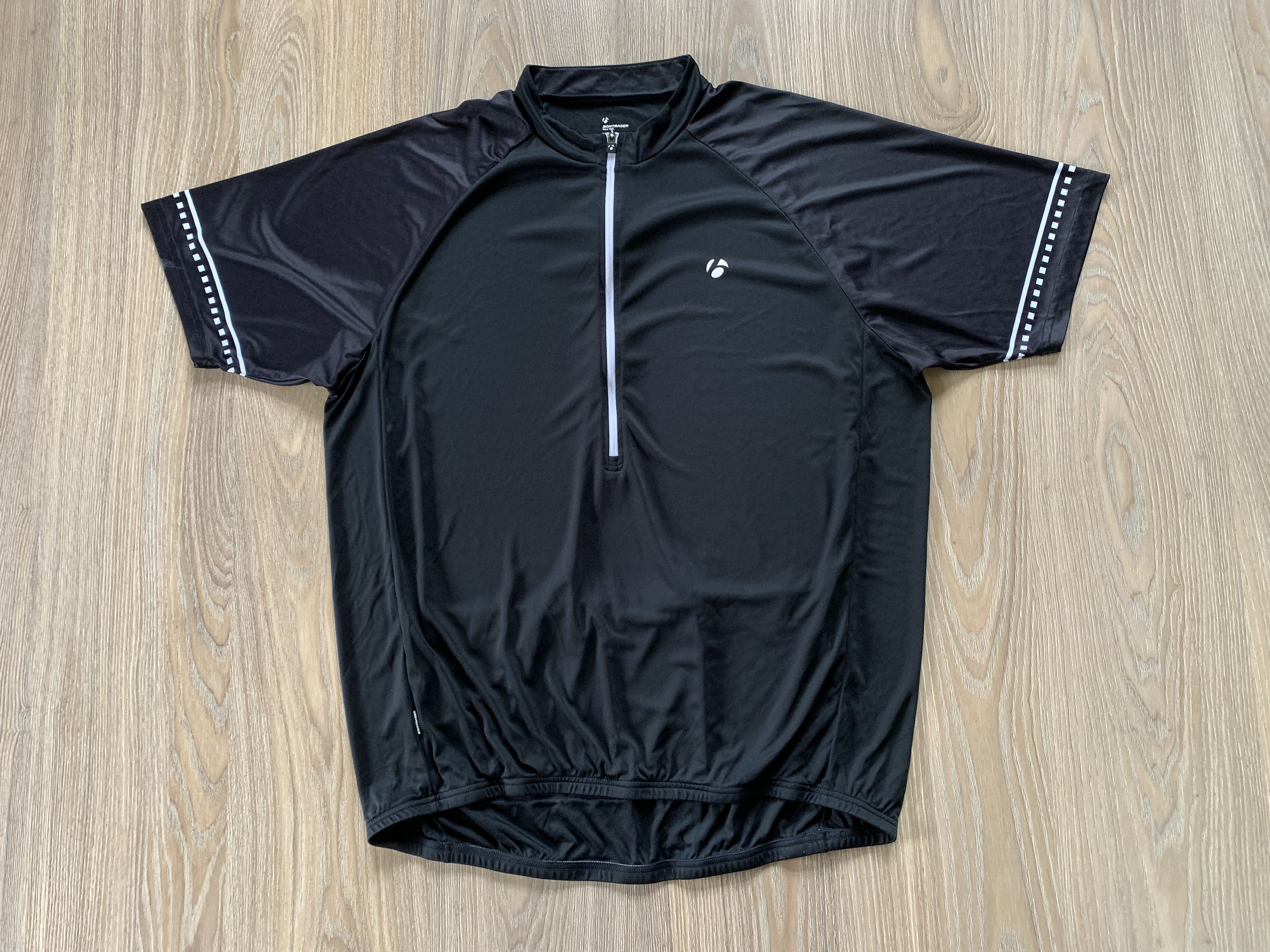Bicycle Bontrager Big Black Short Sleeve Cycling Jersey Size US XXL / EU 58 / 5 - 2 Thumbnail