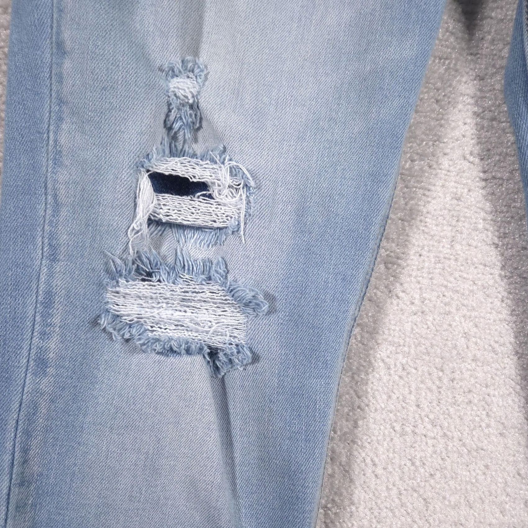 Vintage VINTAGE KanCan Jeans Womens Juniors 9/28 Light Wash Distressed Skinny Stretch Denim Size 30" / US 8 / IT 44 - 4 Thumbnail
