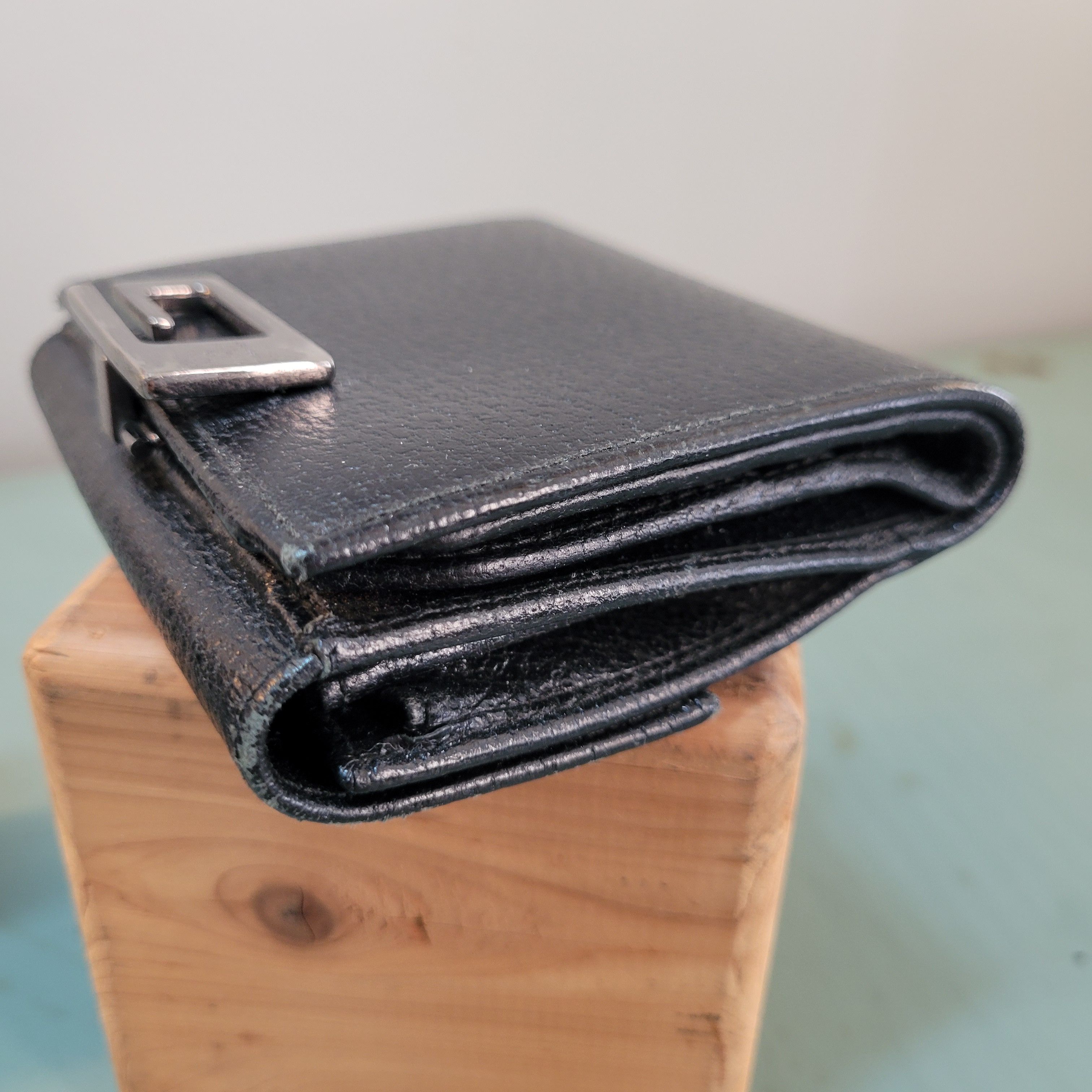 Gucci Gucci Unisex Compact Style Leather Wallet Size ONE SIZE - 6 Thumbnail