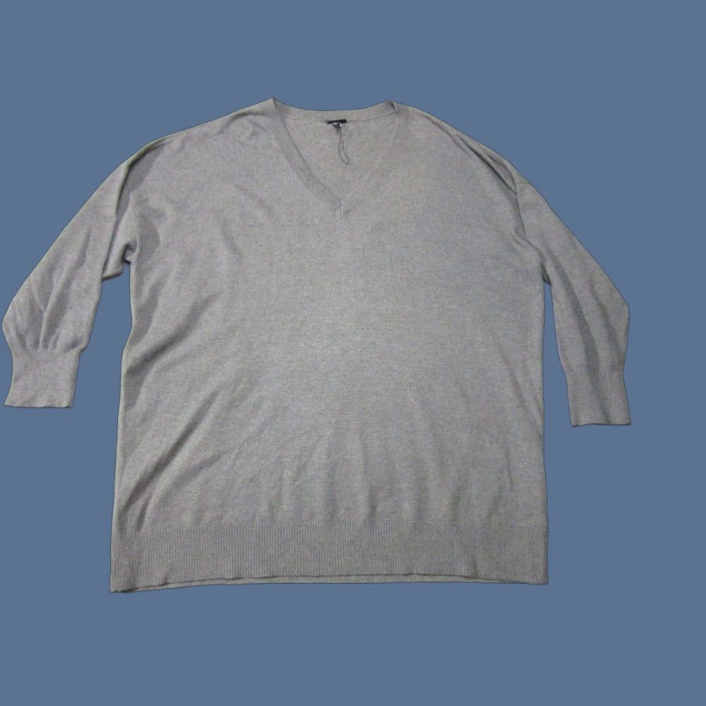 Torrid Torrid Sweater Womens 3XL Gray V Neck Pullover Lightweight Knit Size XXL / US 16-18 / IT 52-54 - 1 Thumbnail