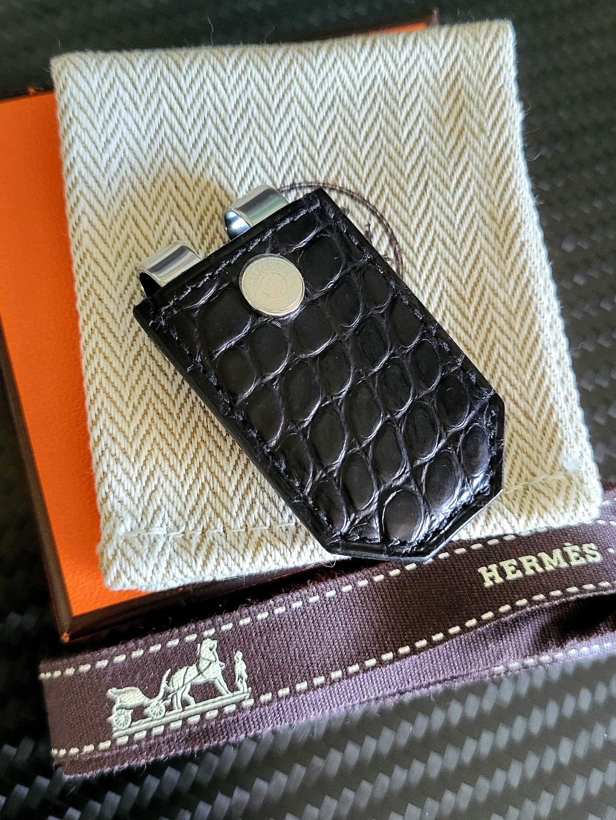 image of Hermes New Alligator/crocodile Leather Bill Money Clip in Black, Men's