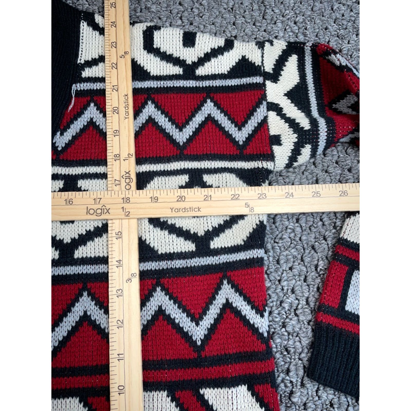 Forever 21 FOREVER 21 Geometric Pattern Cardigan Women's M Red White Black Sweater Size M / US 6-8 / IT 42-44 - 6 Thumbnail