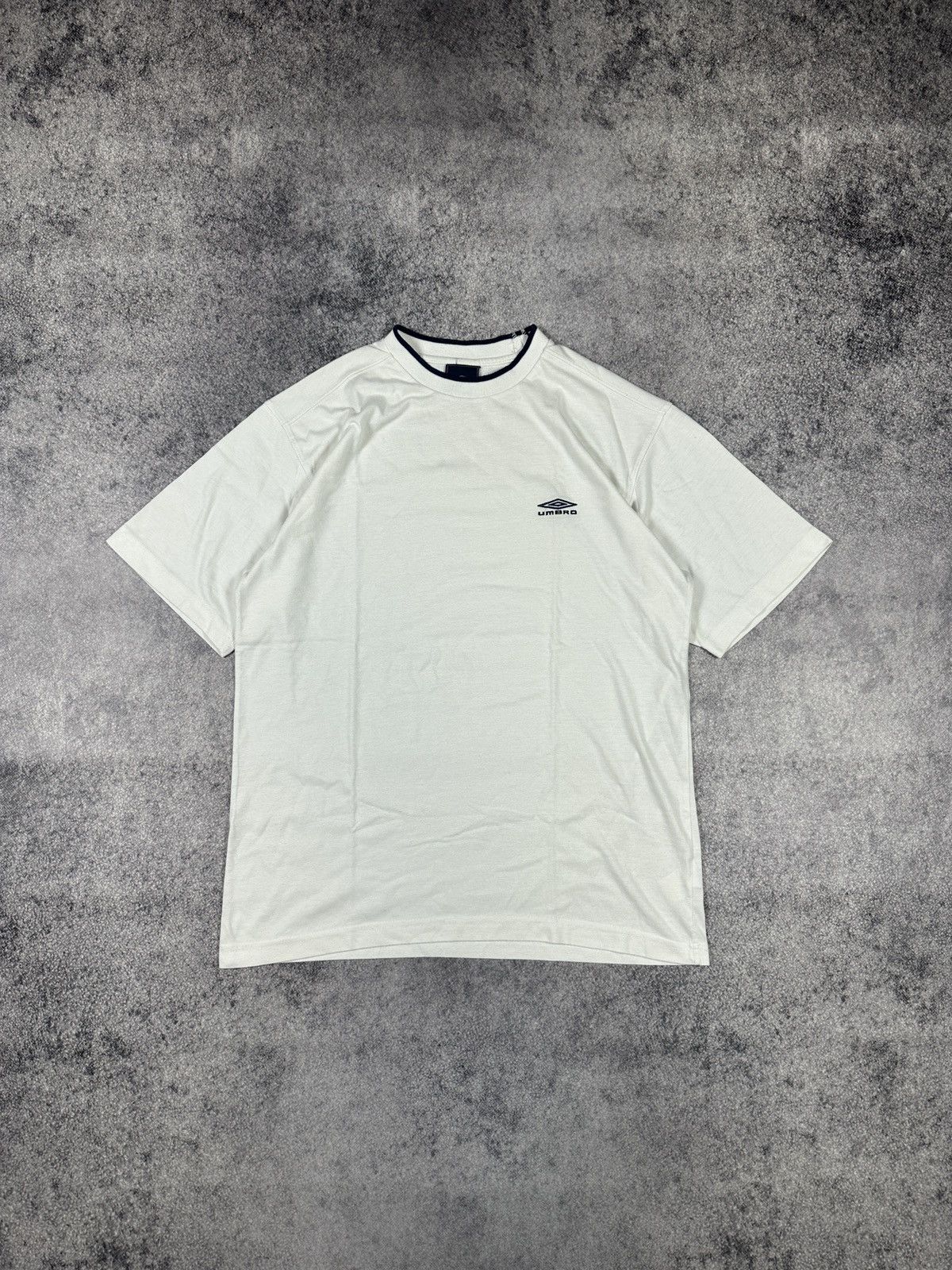 Umbro Vintage Umbro Logo T-shirt Streetwear Style Rare Casual M Size US M / EU 48-50 / 2 - 1 Thumbnail