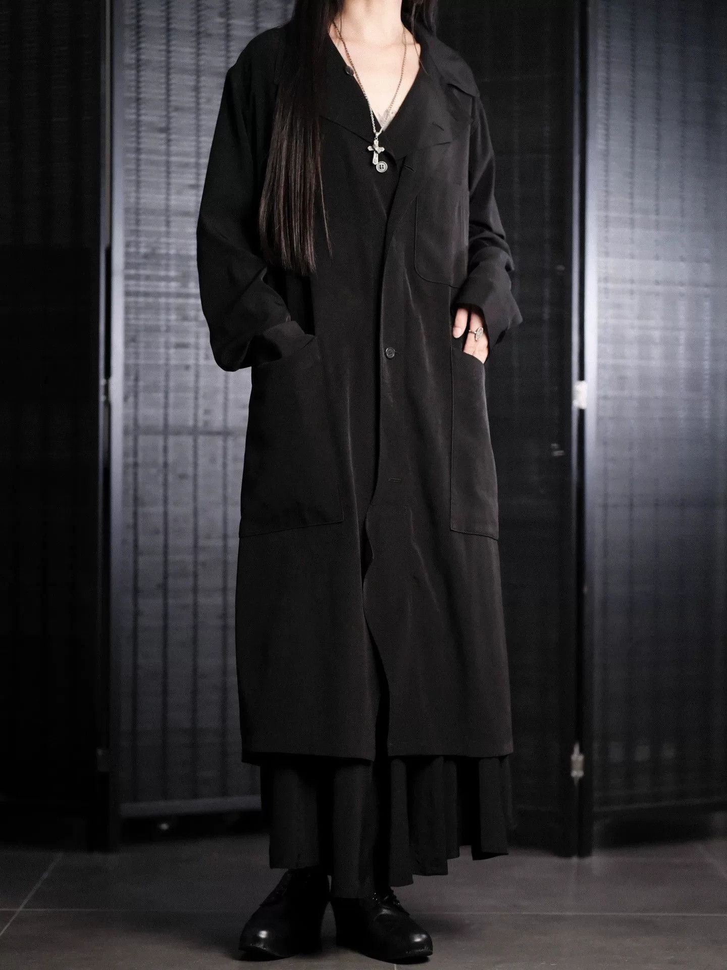 Yohji Yamamoto Yohji Yamamoto 23AW Black Mid-Length Coat Size M / US 6-8 / IT 42-44 - 1 Thumbnail