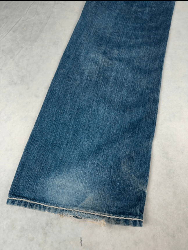 True Religion Rare True religion "made in USA" Ricky Giant Big t Size US 31 - 9 Thumbnail