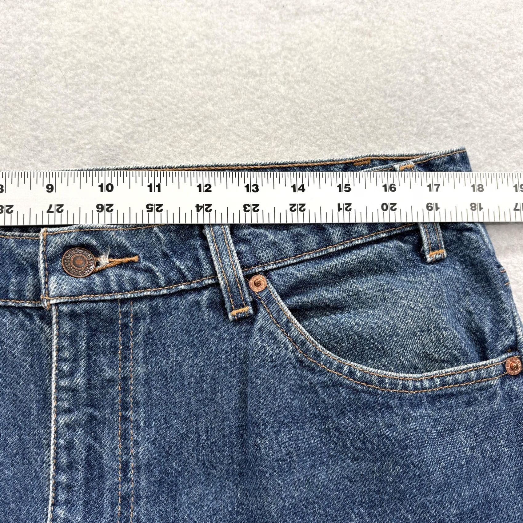 Levi's VINTAGE Levi's 505 Jeans Mens 36x28 Blue Regular Straight Denim Orange Tab 1995 Size US 36 / EU 52 - 6 Thumbnail