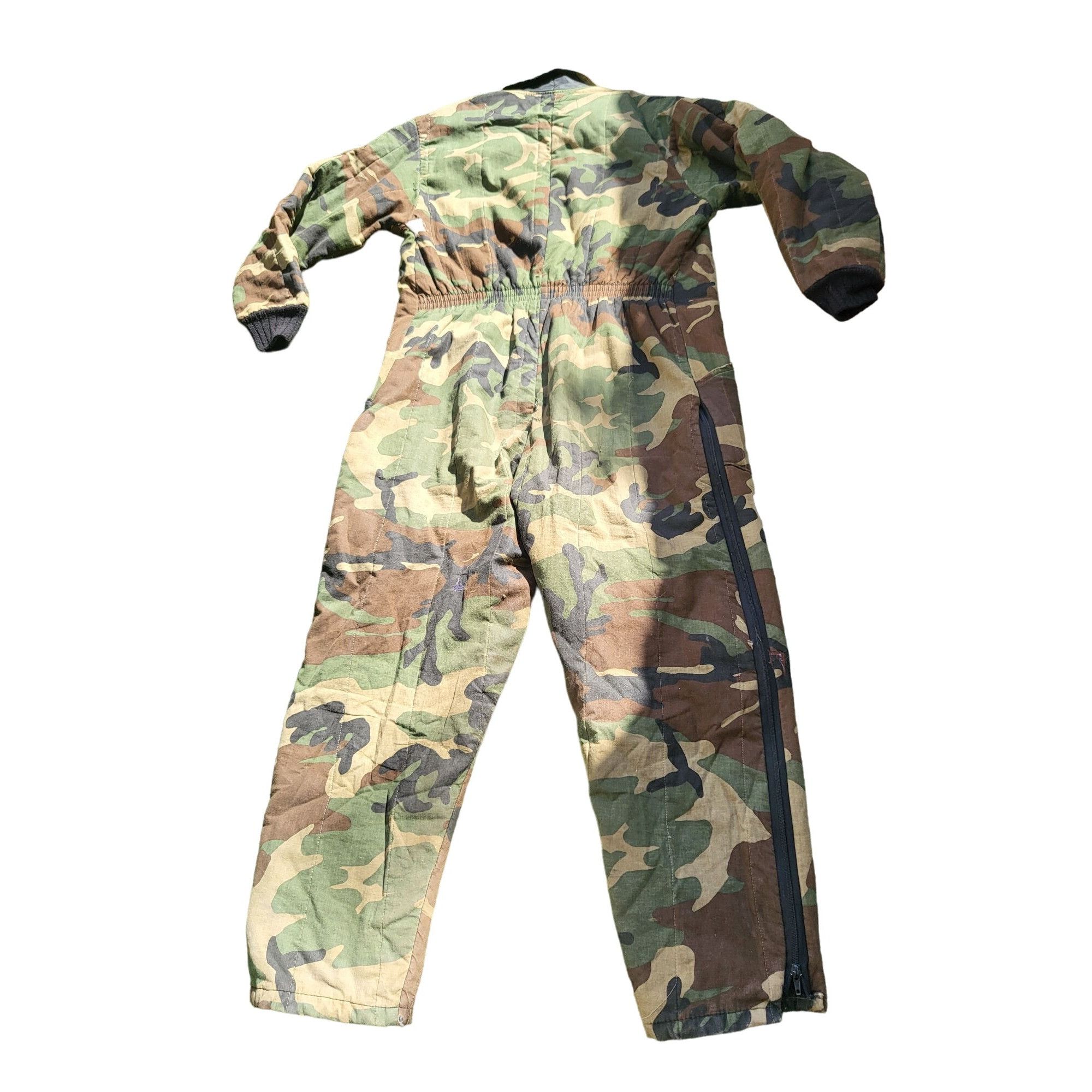Vintage Vintage All Weather Outerwear Camo Jumpsuit Men Sz M Full Z Size US M / EU 48-50 / 2 - 2 Thumbnail