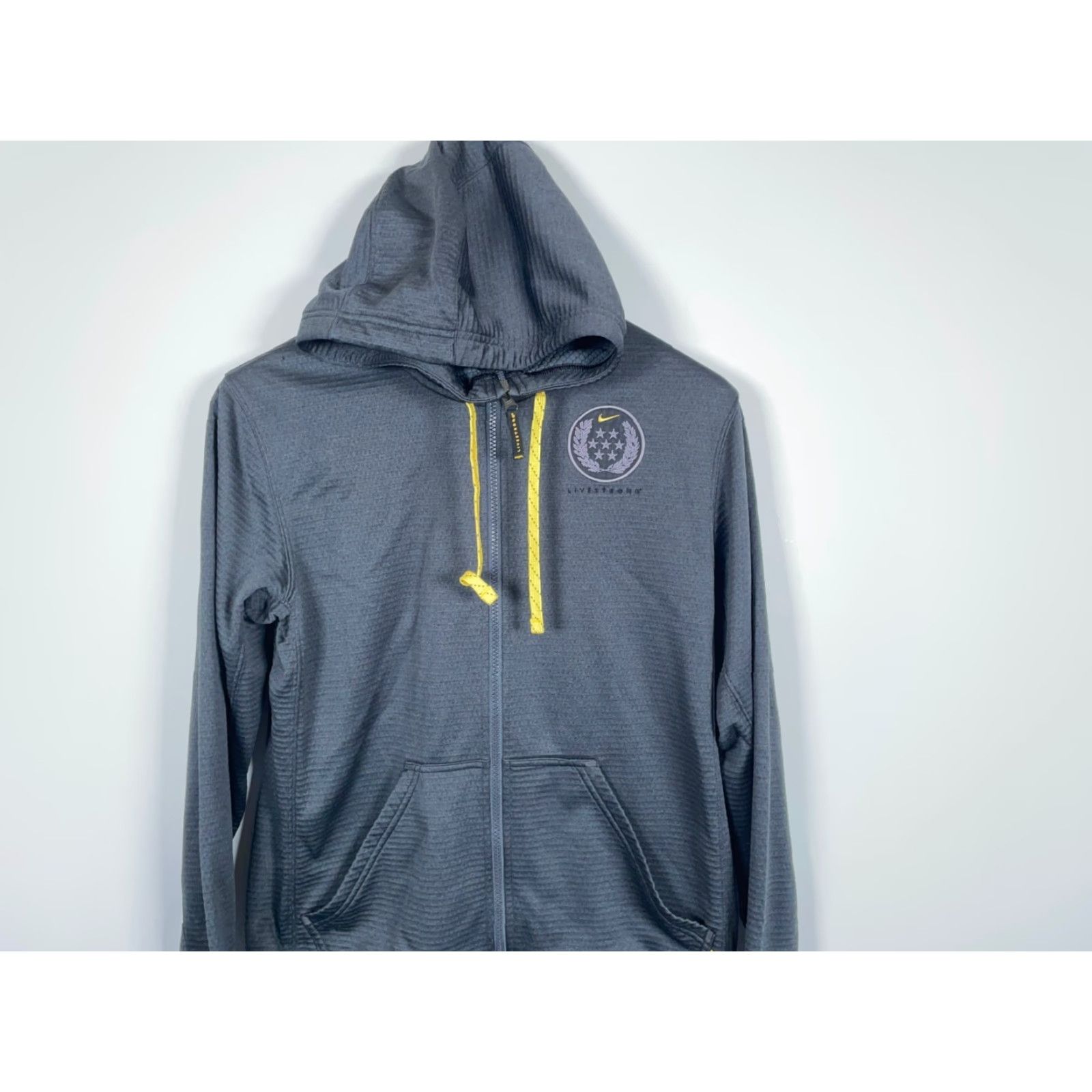 Nike Nike Livestrong Hoodie Mens Small Dark Gray ThermaFit Zip Up Sweatshirt Size US S / EU 44-46 / 1 - 4 Thumbnail