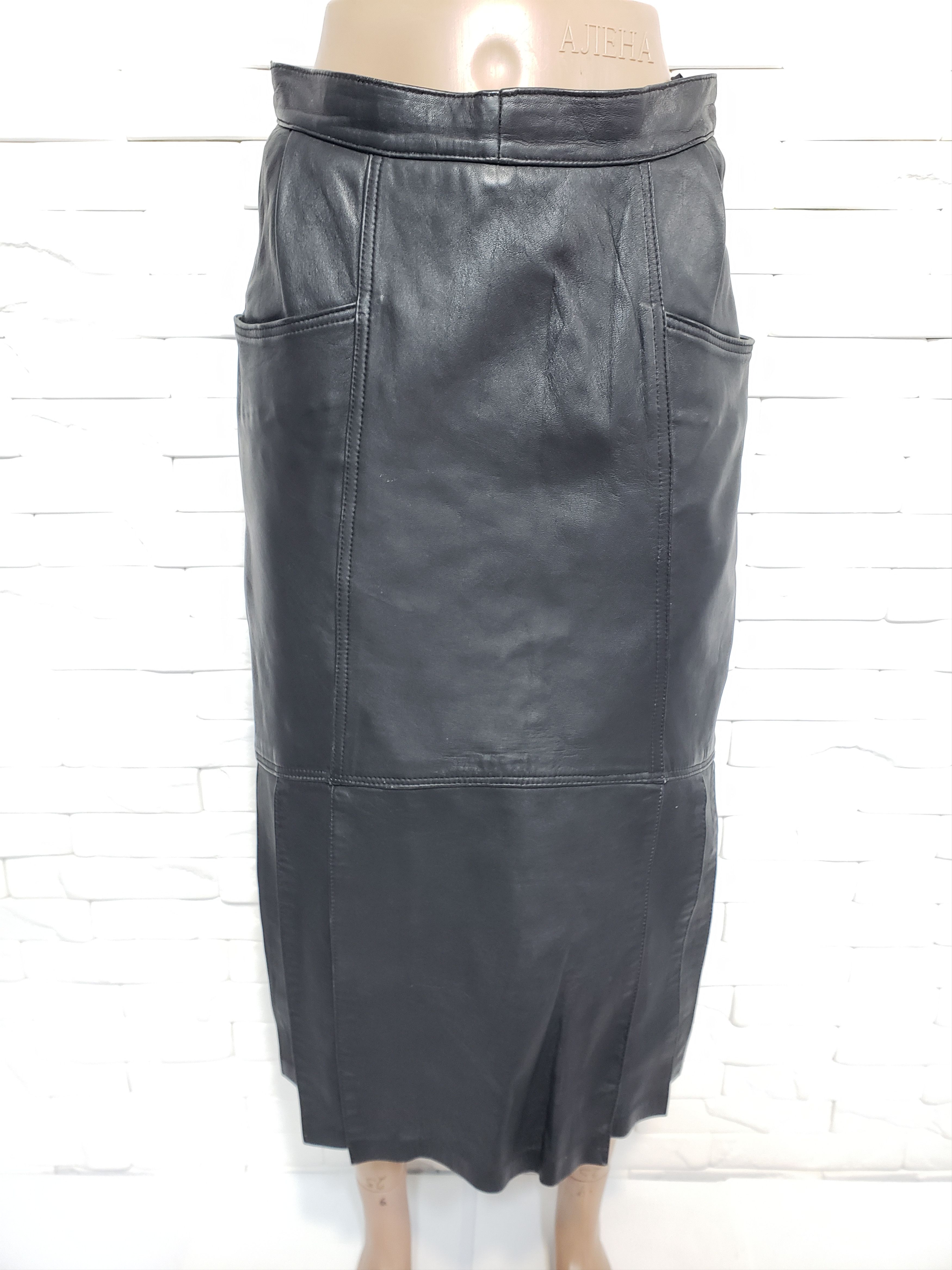 Genuine Leather Black leather skirt. Size 27" / US 4 / IT 40 - 1 Thumbnail