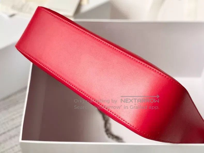 Givenchy Givenchy Red Chain Shoulder Bag Size ONE SIZE - 4 Thumbnail