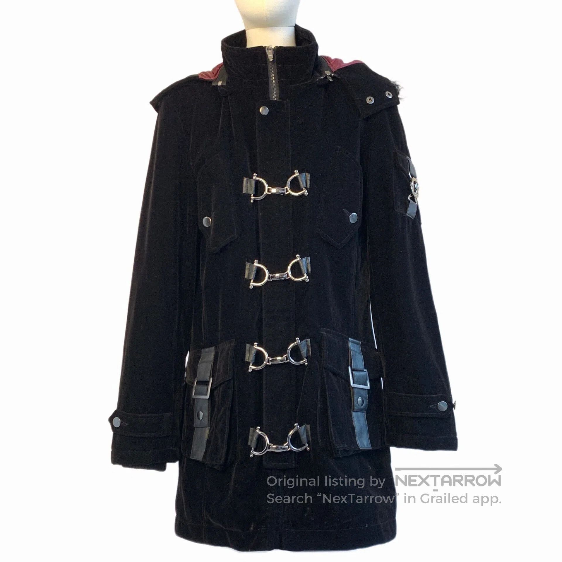 Black Velvet Lobster Clasp Jacket.