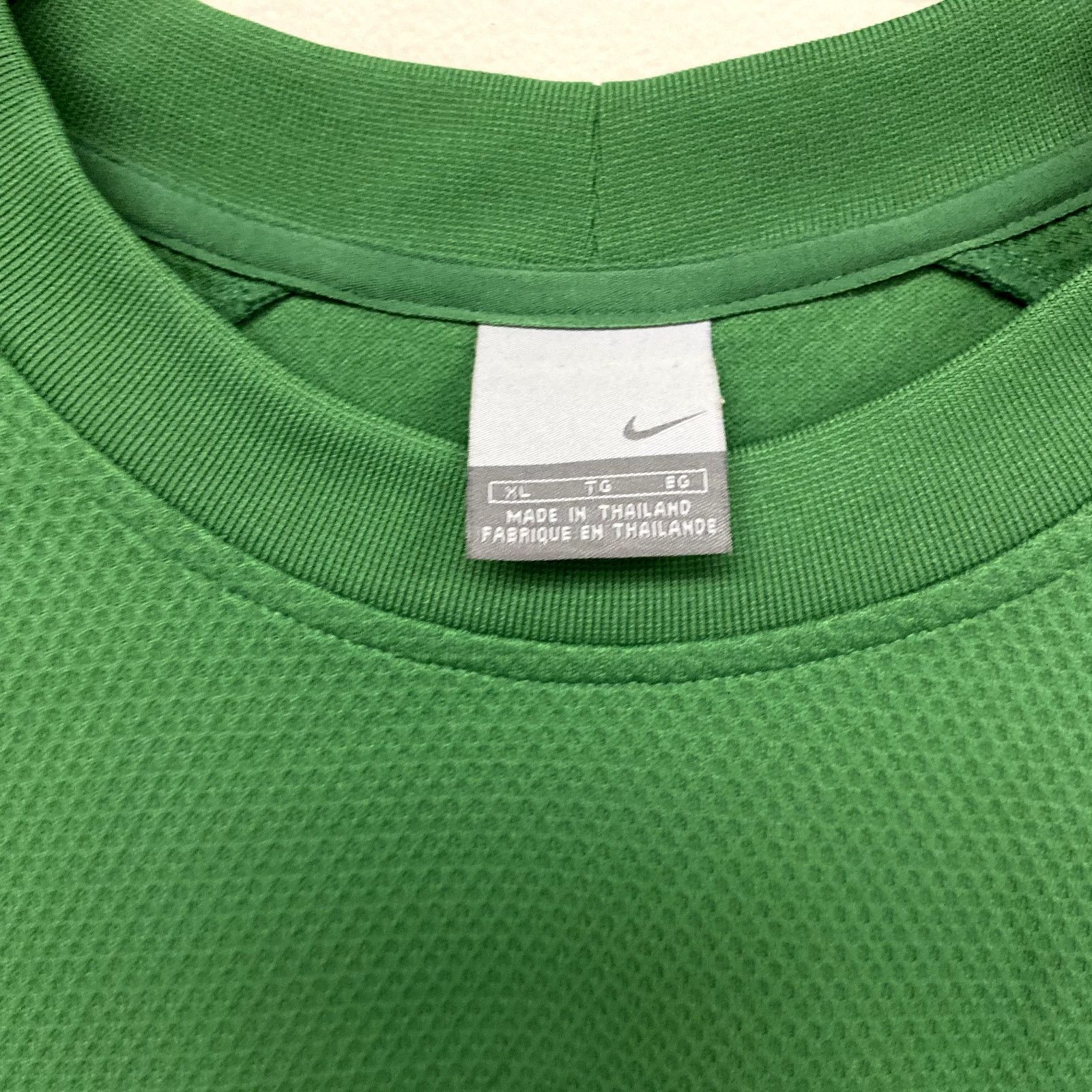Nike Vintage Y2K Nike Swoosh Team Long Sleeve Shooting Jersey Size US XL / EU 56 / 4 - 3 Thumbnail