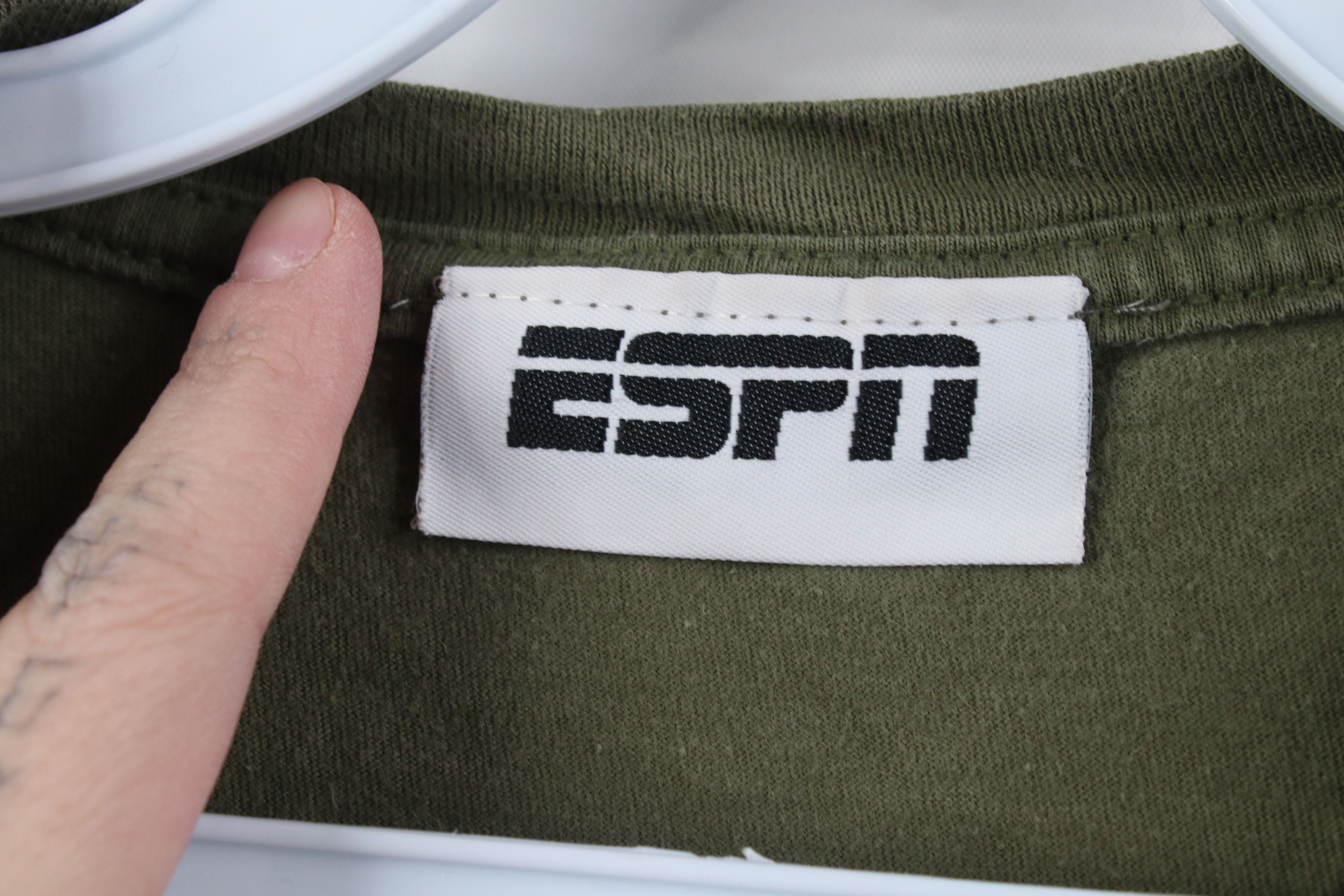 Vintage Vintage ESPN X Games Spell Out Skateboard T-Shirt Green Size US L / EU 52-54 / 3 - 9 Thumbnail