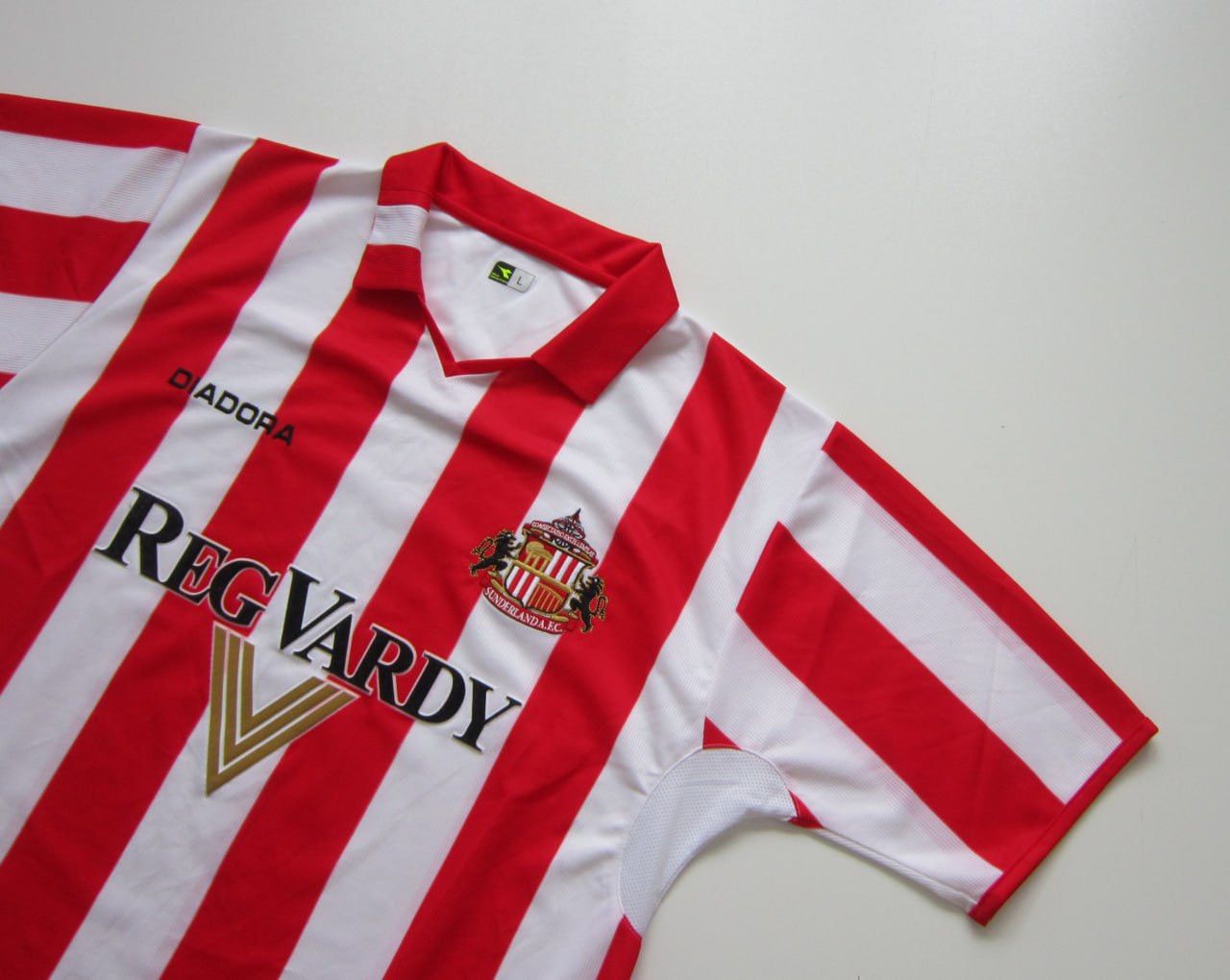 Diadora Diadora Sunderland 2004-2005 Home Soccer Jersey Size US L / EU 52-54 / 3 - 2 Thumbnail