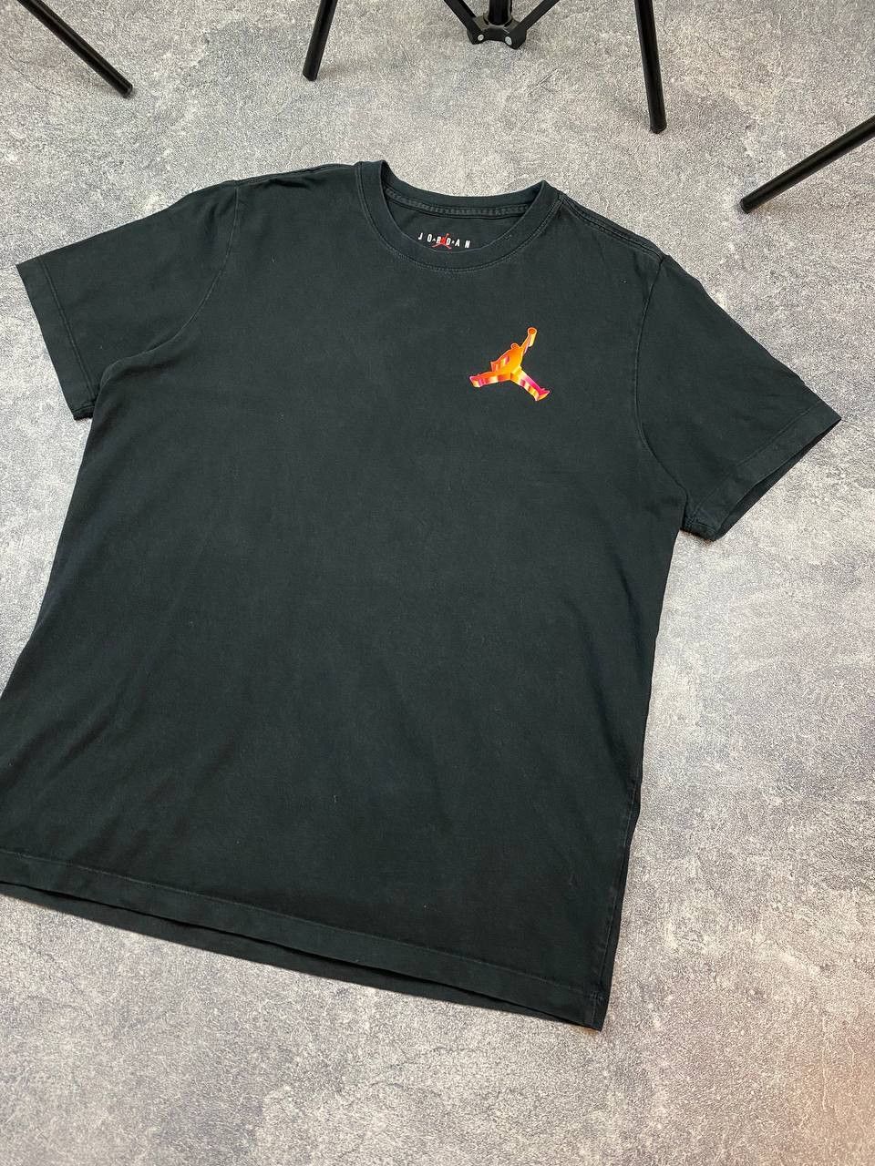 Nike × Vintage Vintage Nike Jordan Faded Tee Shirt Size US L / EU 52-54 / 3 - 4 Thumbnail