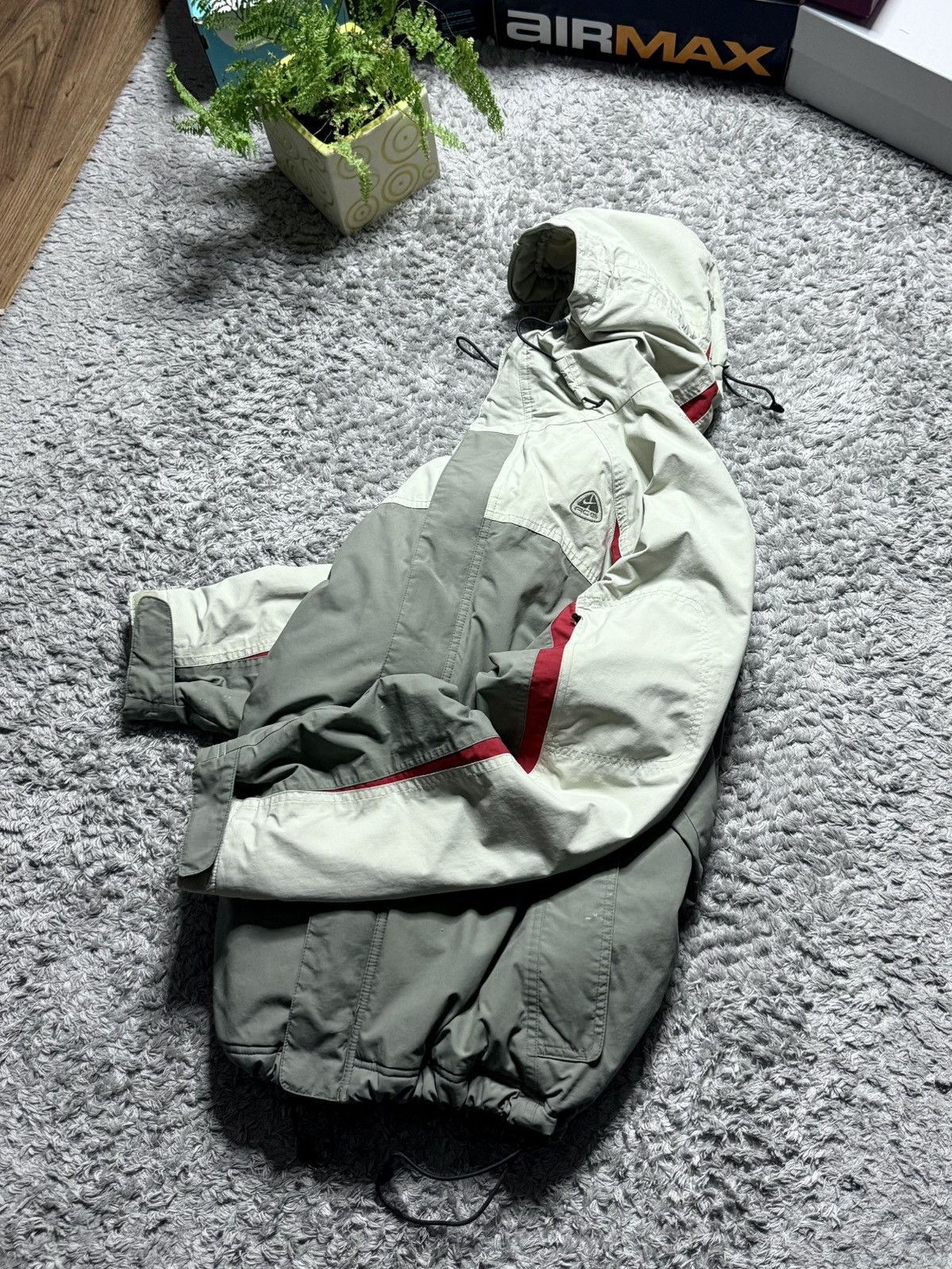 Nike ACG 00s Nike ACG Jacket Outdoor Rare Vintage Logo Drill Size US L / EU 52-54 / 3 - 7 Thumbnail