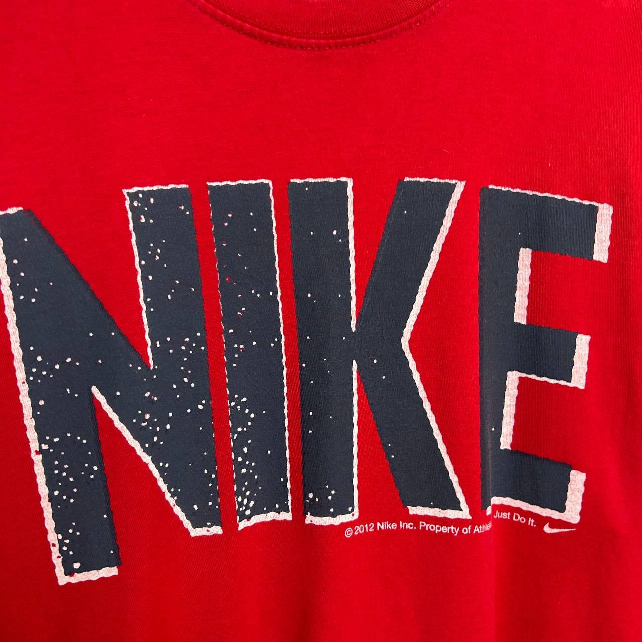 Nike Vintage Nike Big logo 2012 streetwear y2k sport tee Size US L / EU 52-54 / 3 - 3 Thumbnail