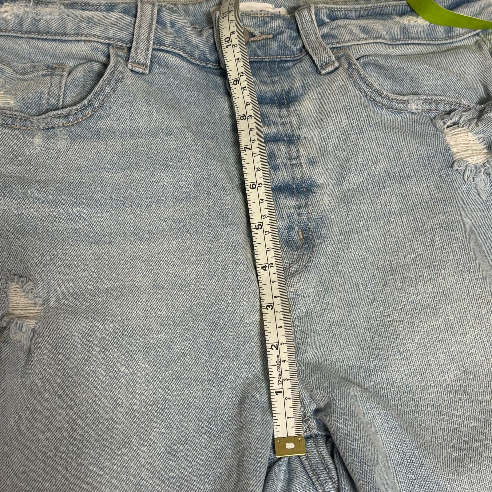 Other Cello Light Wash Distressed Denim Shorts Size Large Size 31" - 4 Thumbnail