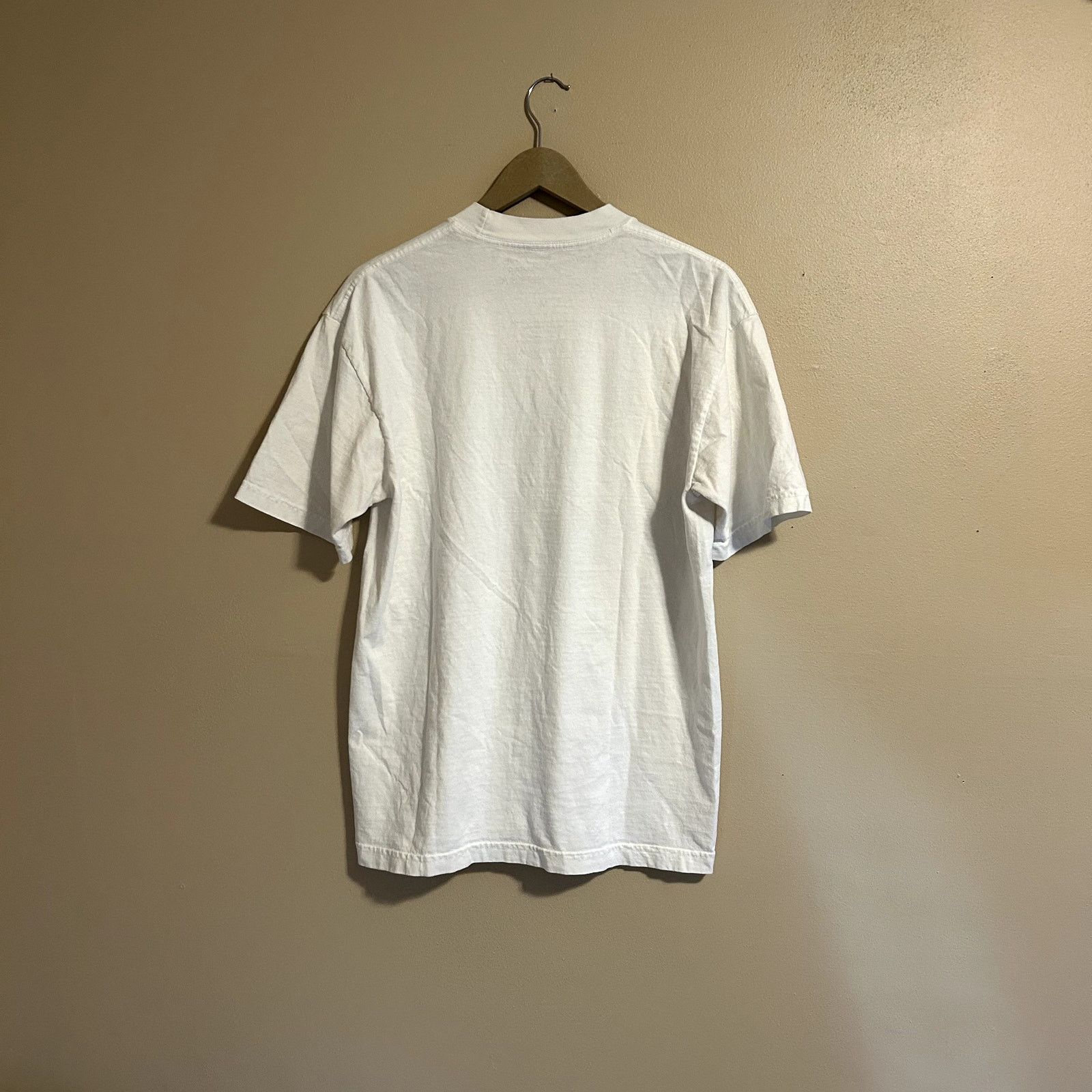 Vintage Bad Bunny Tour Merch Medium Size US M / EU 48-50 / 2 - 4 Thumbnail