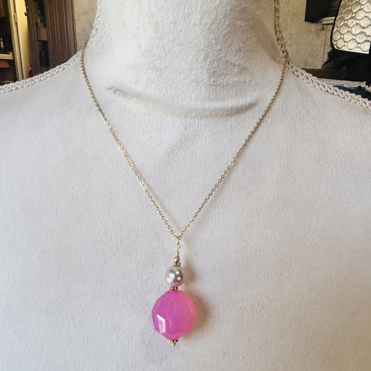 Handmade Handcrafted bold chunky pink crackle resin pearl set Size ONE SIZE - 5 Thumbnail
