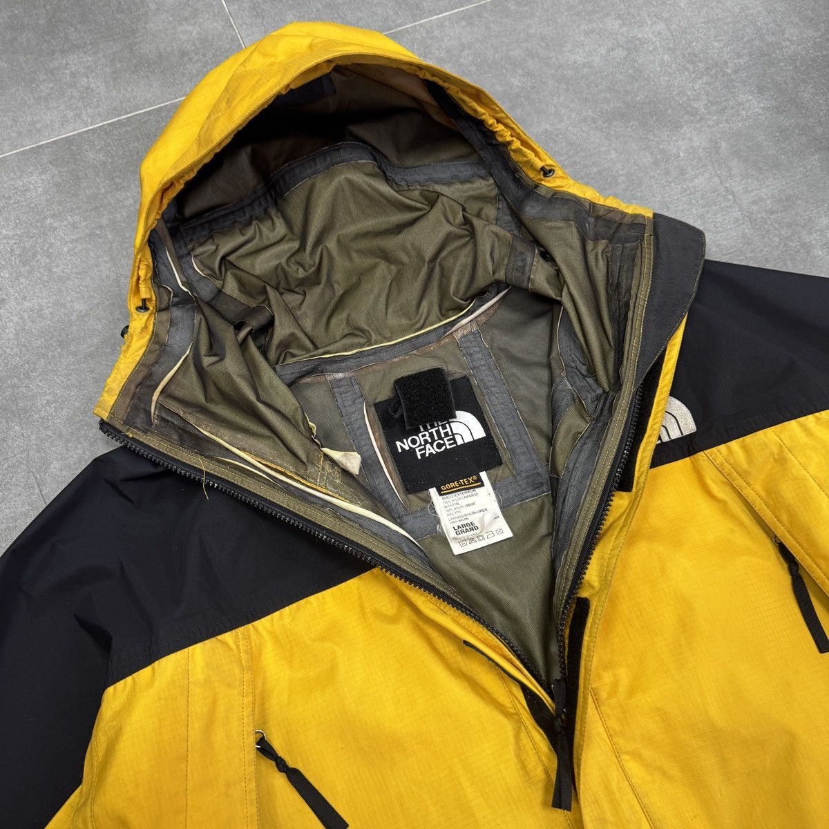 The North Face Vintage The North Face TNF Gore-Tex Raincoat Jacket 90s Size US L / EU 52-54 / 3 - 13 Thumbnail