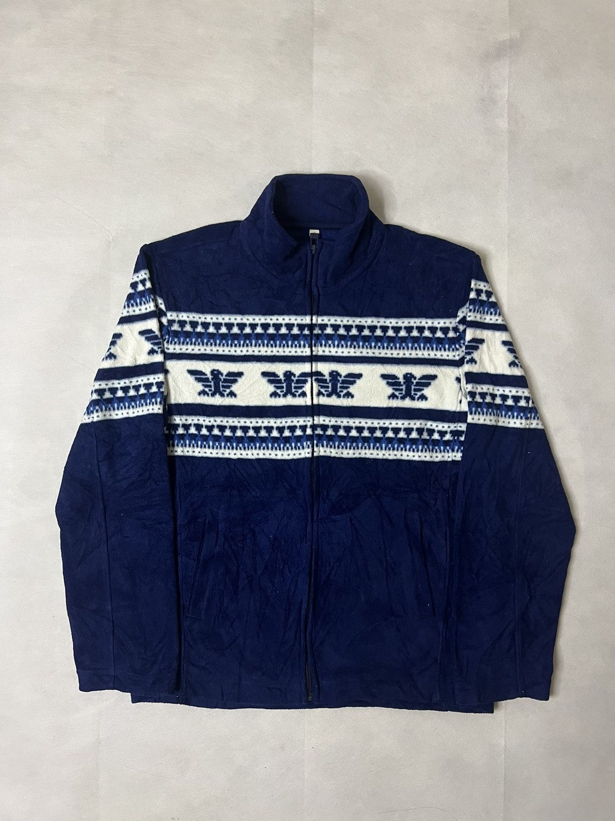Uniqlo Uniqlo Native Print Sweater Size US S / EU 44-46 / 1 - 1 Thumbnail