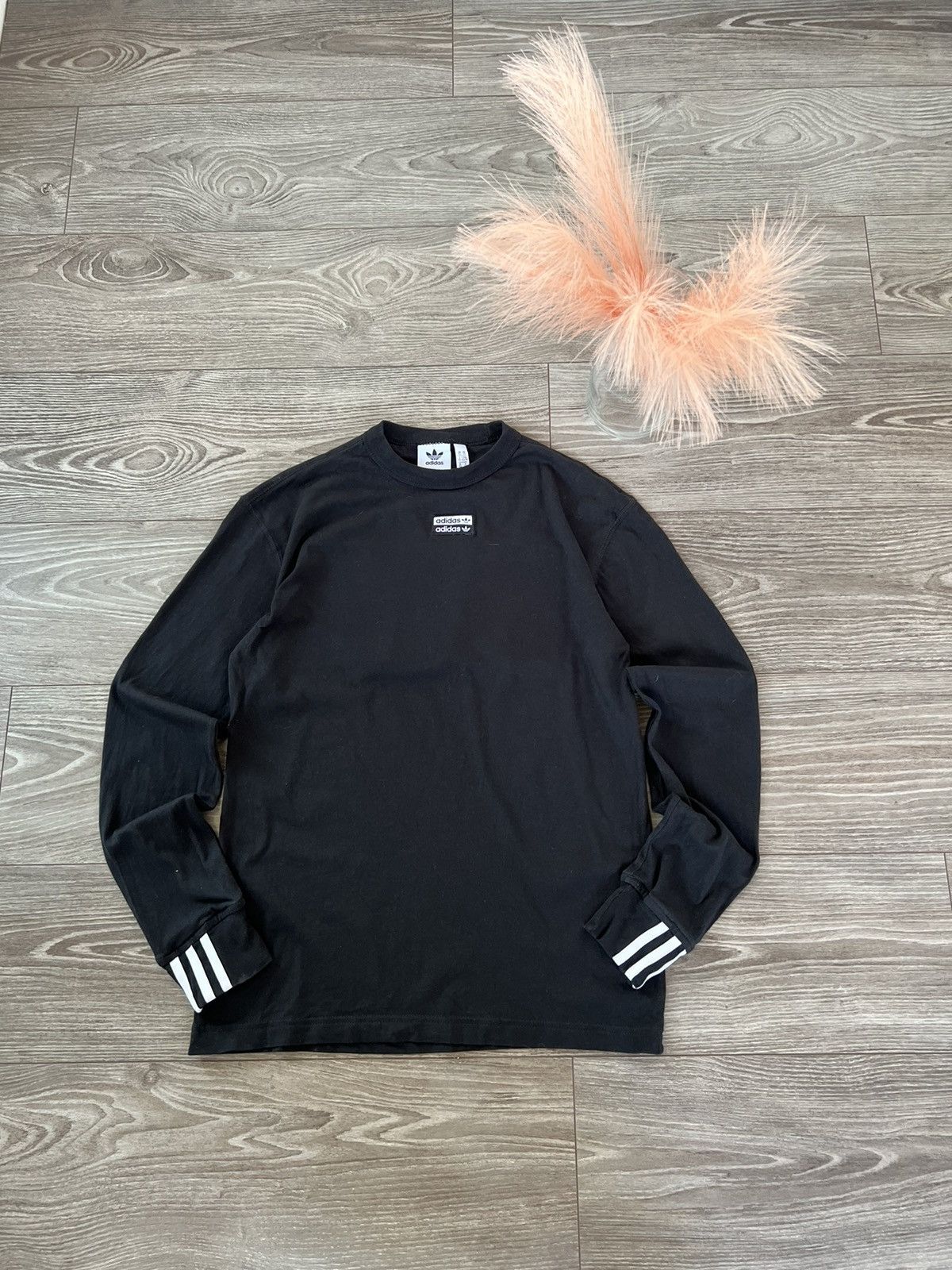 Adidas ‼️Adidas Central Big Logo Back Three Stripes Long Sleeve Tee‼️ Size US S / EU 44-46 / 1 - 5 Thumbnail