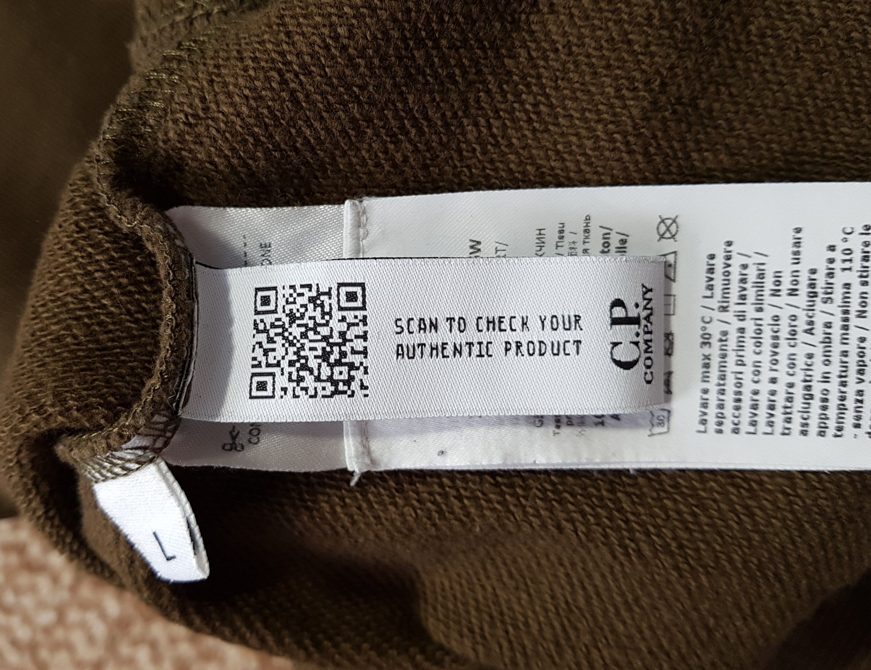 C.P. Company C.P. Company Diagonal Raised Fleece Arm Lens Sweatshirt Size US L / EU 52-54 / 3 - 11 Thumbnail