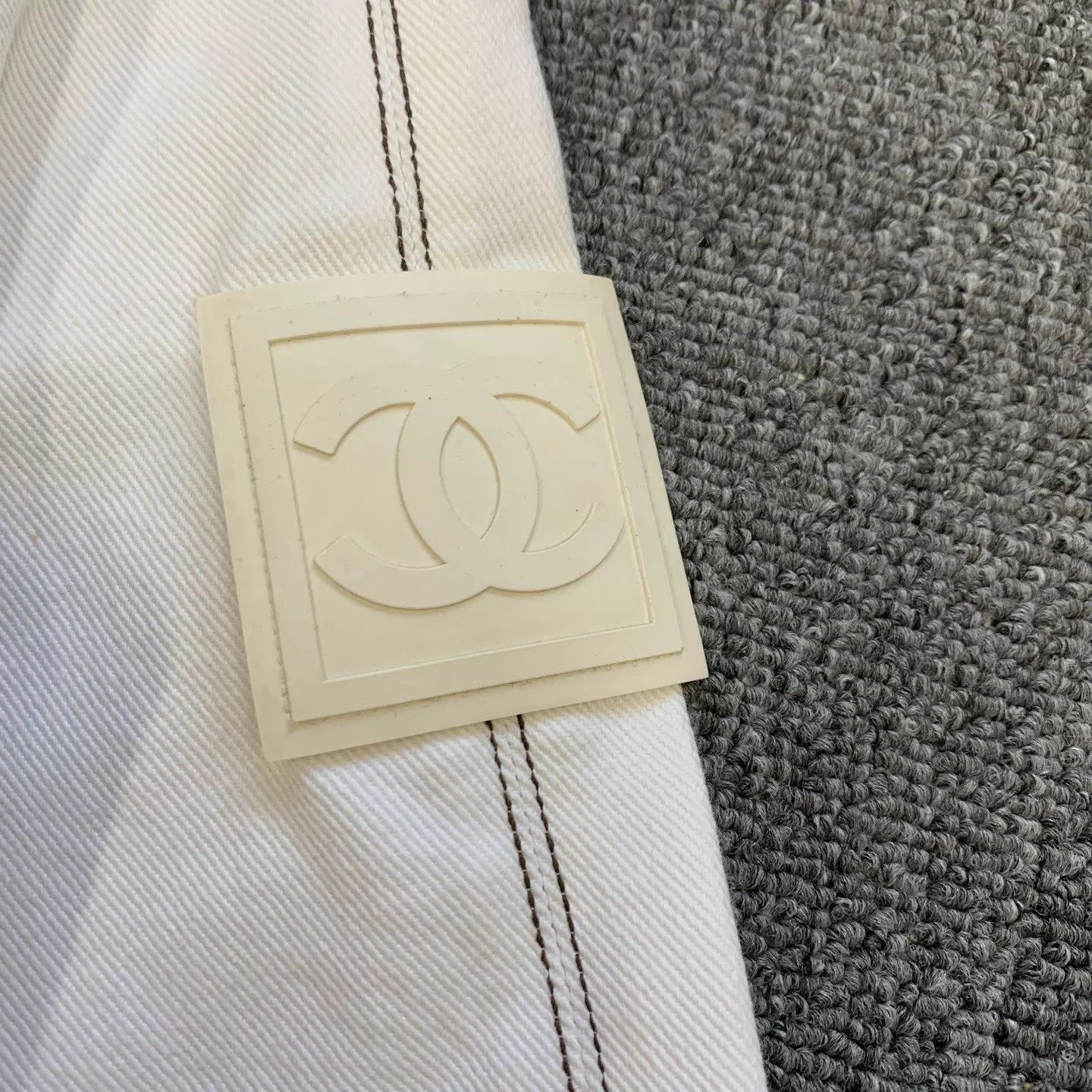 Chanel Chanel White Denim Jacket Women's 38 9/10 Size S / US 4 / IT 40 - 9 Thumbnail
