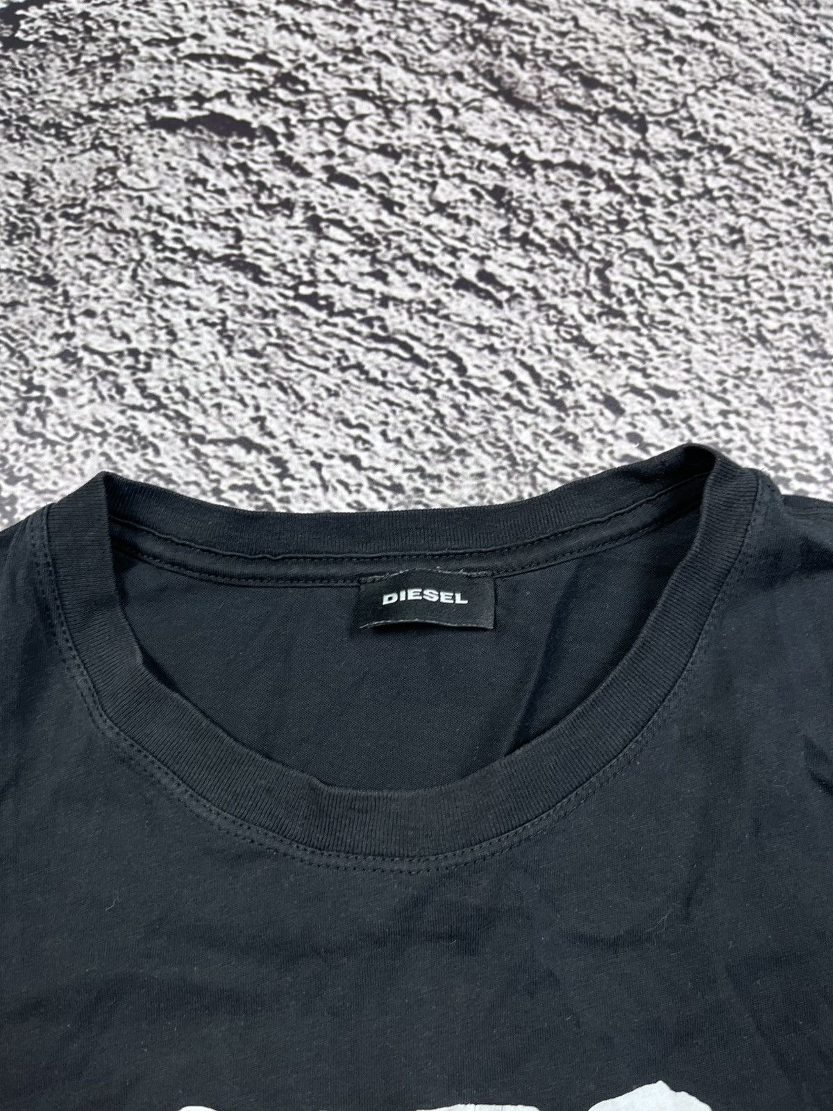 Diesel Vintage Diesel big logo streetwear tee size L Size US L / EU 52-54 / 3 - 4 Thumbnail