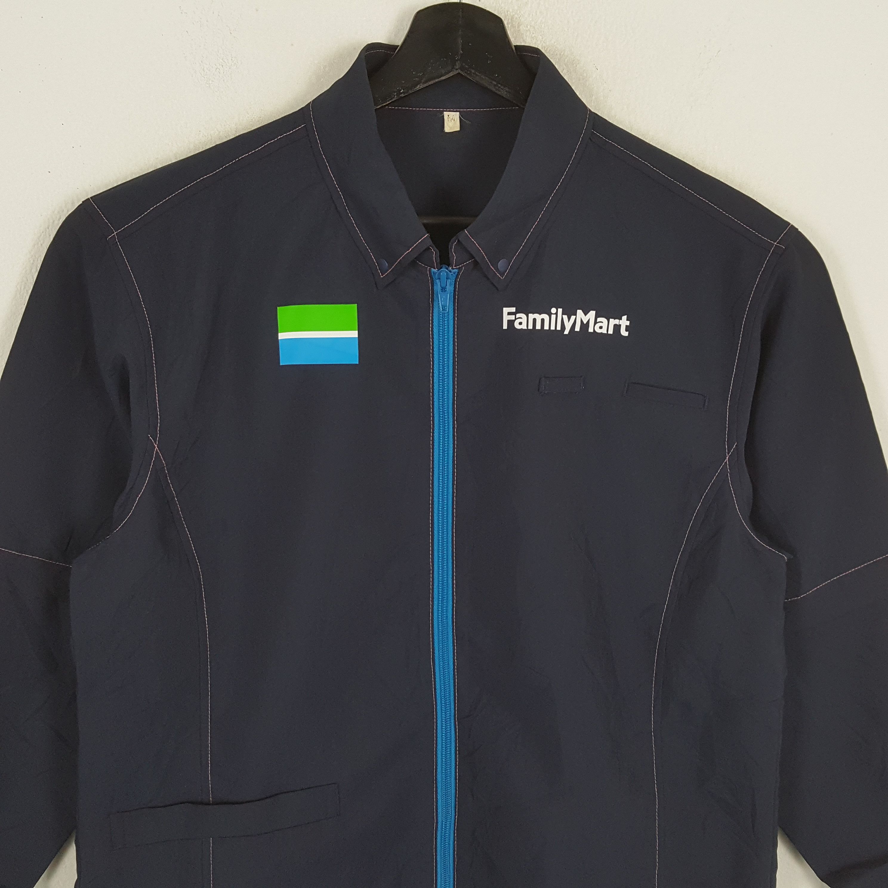 Japanese Brand × Vintage FAMILY MART Japanese Brand Workwear Jacket Size US M / EU 48-50 / 2 - 2 Thumbnail