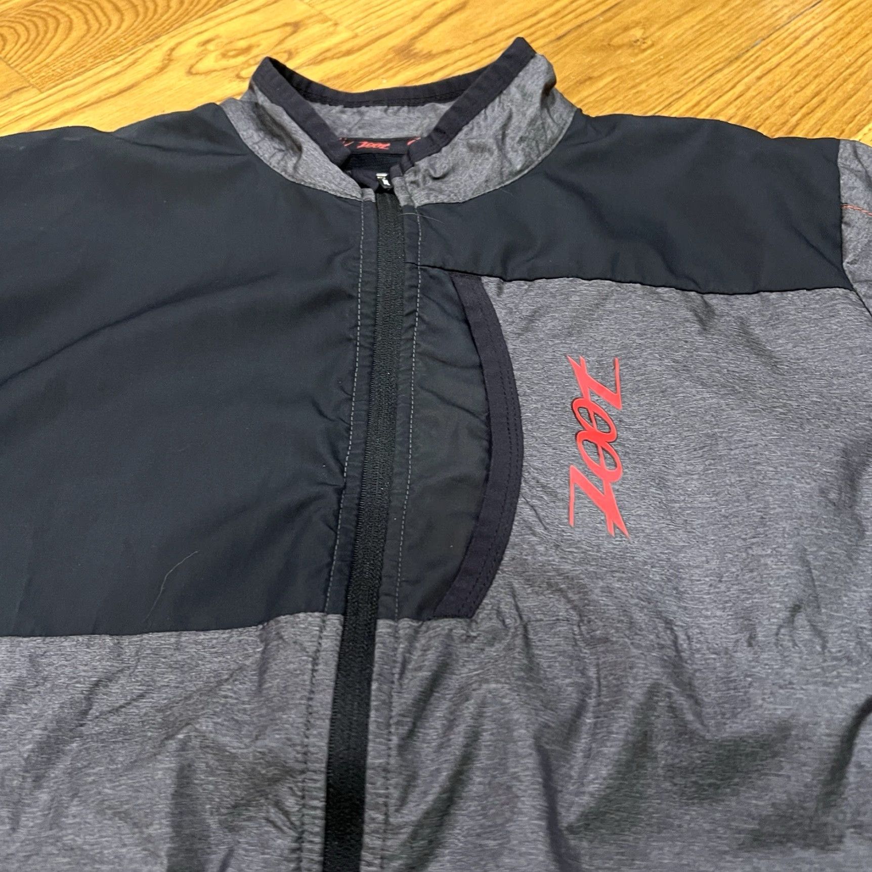 Vintage VINTAGE Zoot Men's Windbreaker Jacket Size Medium Adult Black Nylon Short Packable Running & Jogging Size US M / EU 48-50 / 2 - 2 Thumbnail