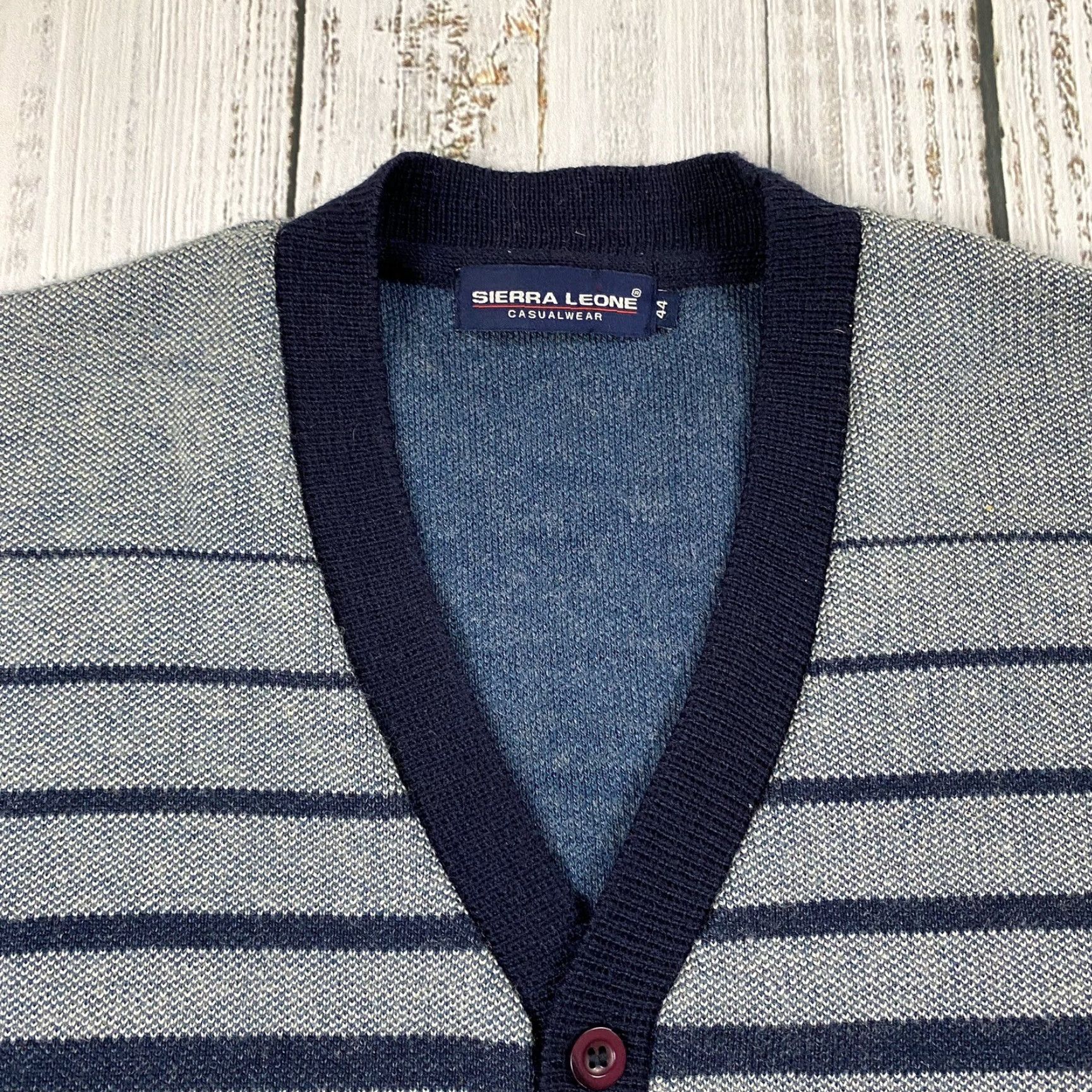 Vintage VINTAGE SIERRA LEONE CARDIGAN Sweater 90s Striped Wool Blend Button-Up Size 44 Navy Blue Mens Size US XXL / EU 58 / 5 - 2 Thumbnail