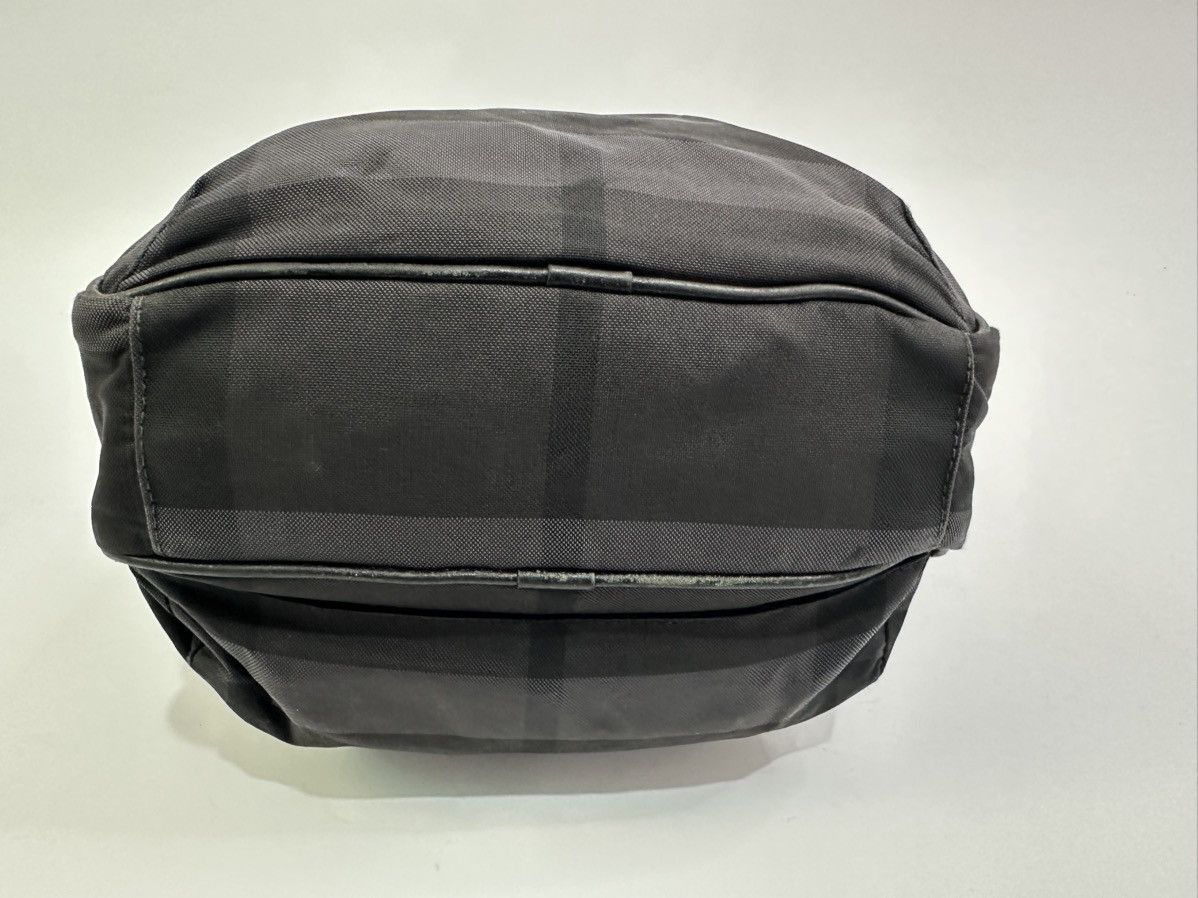 Burberry Burberry Zip Messenger Bag Smoked Check Canvas Small Size ONE SIZE - 4 Thumbnail