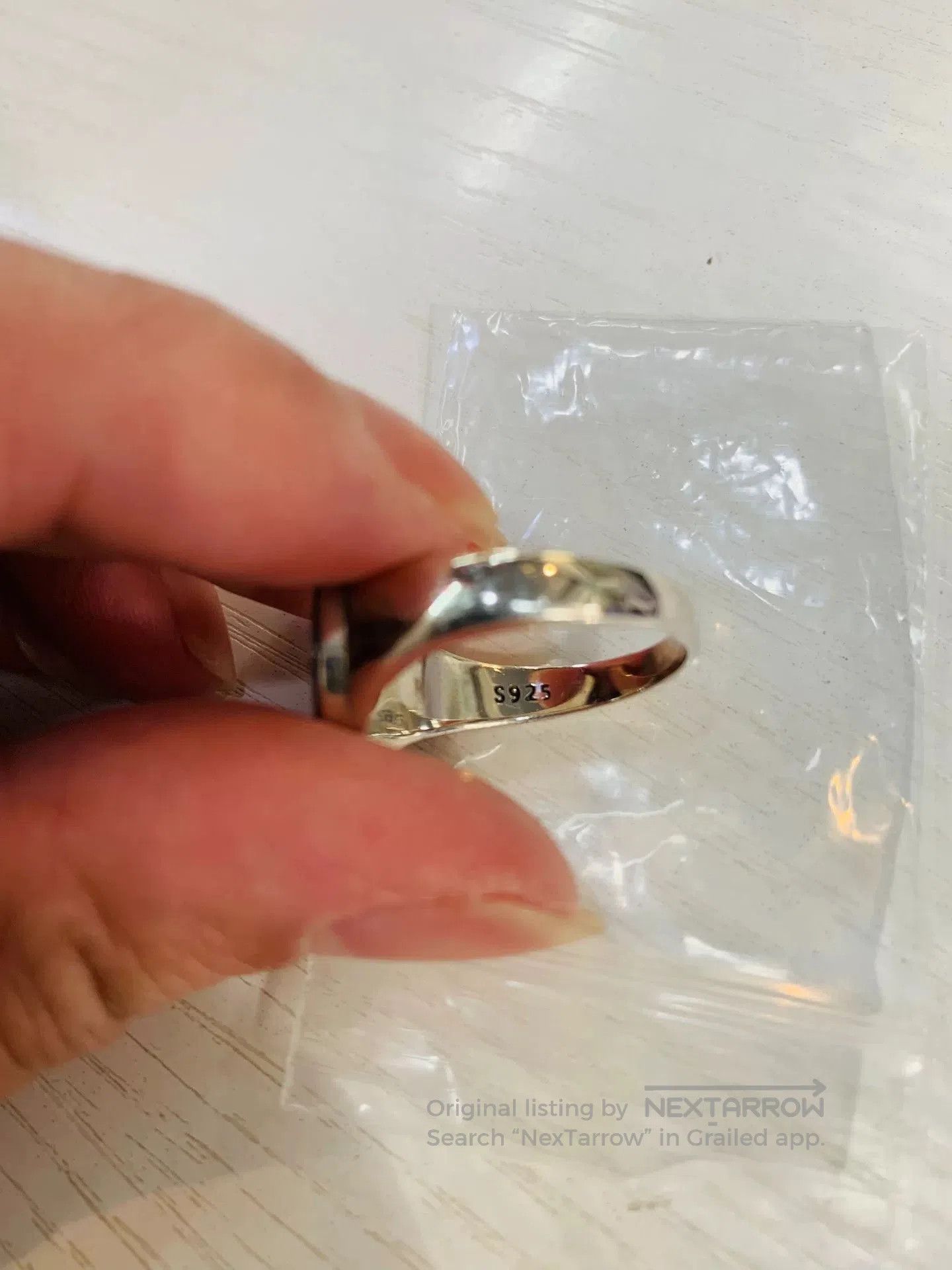 AQUA Silver Japanese Designed Horseshoe Ring. Size ONE SIZE - 4 Thumbnail