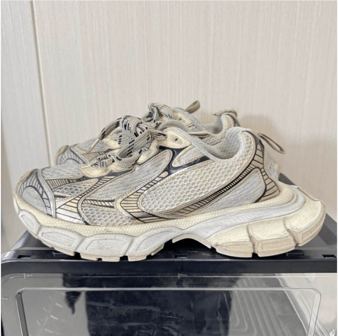 Balenciaga Balenciaga low-top dad shoes men's champagne gold Size US 8 / EU 41 - 1 Thumbnail