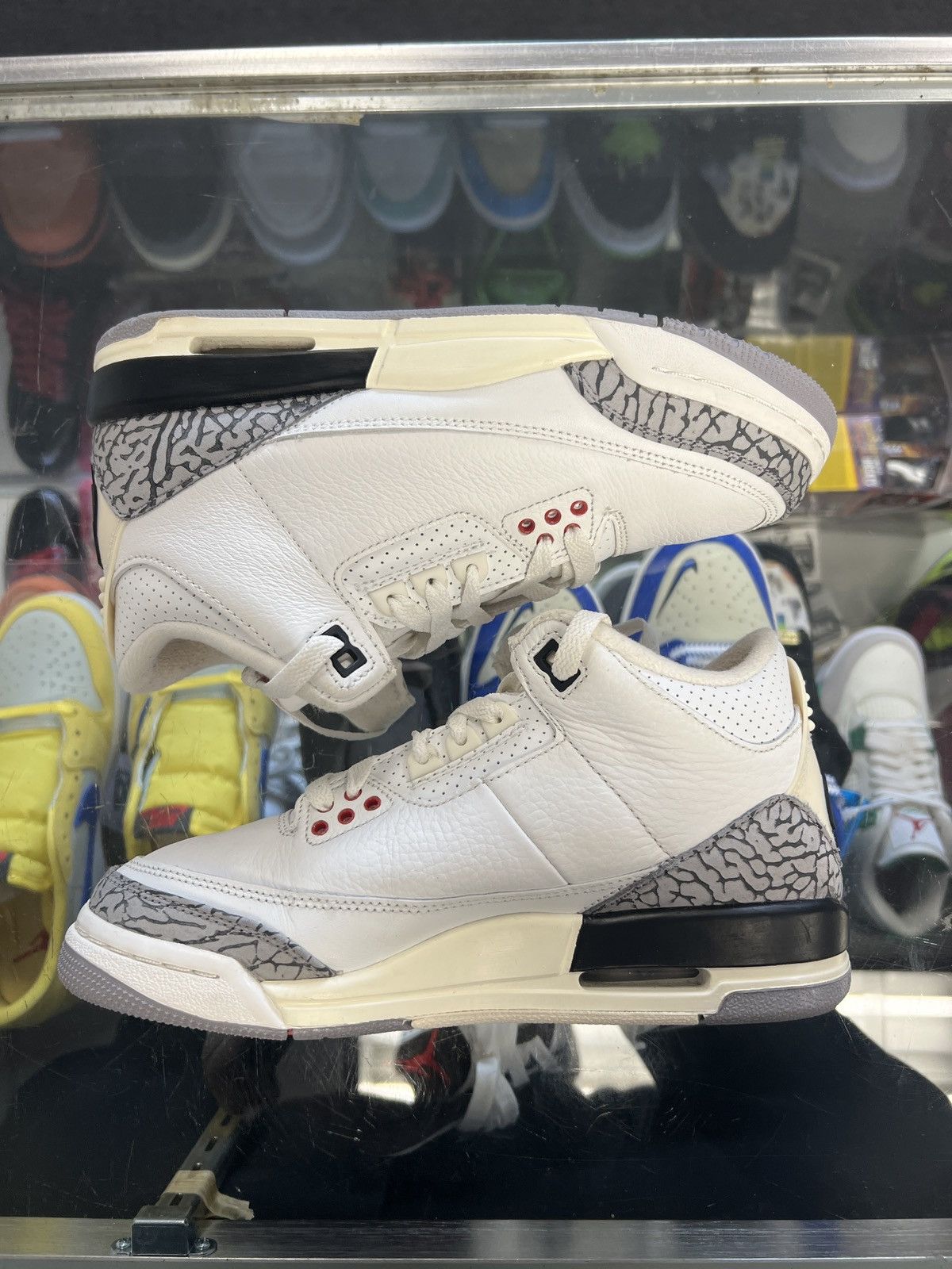 Jordan Brand × Nike Nike Air Jordan 3 White Cement Reimagined Size US 5.5 / EU 38 - 4 Thumbnail