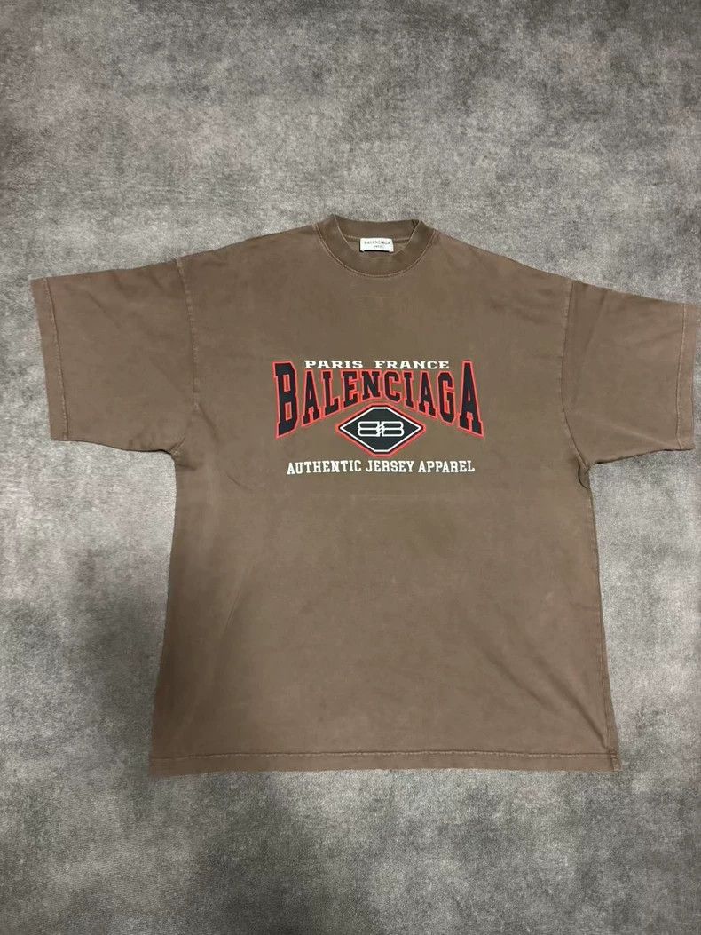 Balenciaga Balenciaga Double B Batman embroidered short sleeve T-shir Size US M / EU 48-50 / 2 - 1 Thumbnail