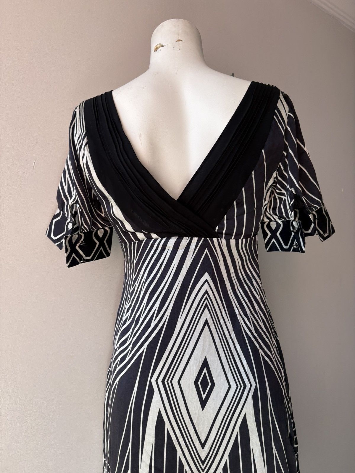 Vintage Silk dress Size S / US 4 / IT 40 - 16 Thumbnail