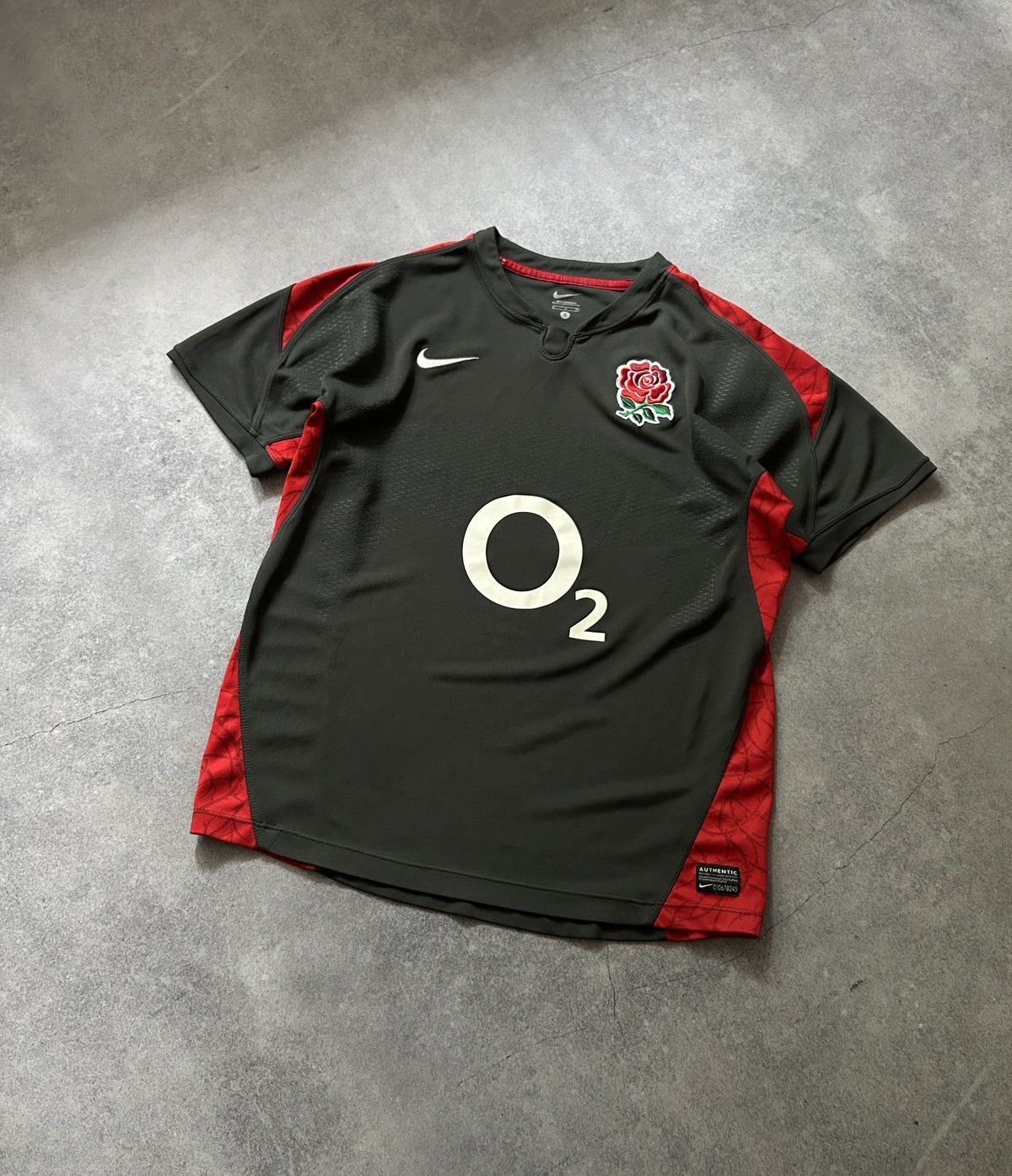 Nike Nike O2 England Rugby’s 🏉 soccer jersey big logo Size US S / EU 44-46 / 1 - 1 Thumbnail