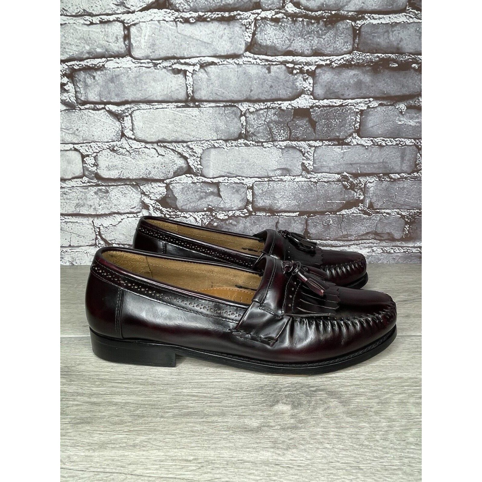 G.H. Bass & Co. G.H. Bass Weejuns Burgundy Leather Handcrafted Kiltie Loafer Size US 13 / EU 46 - 21 Thumbnail