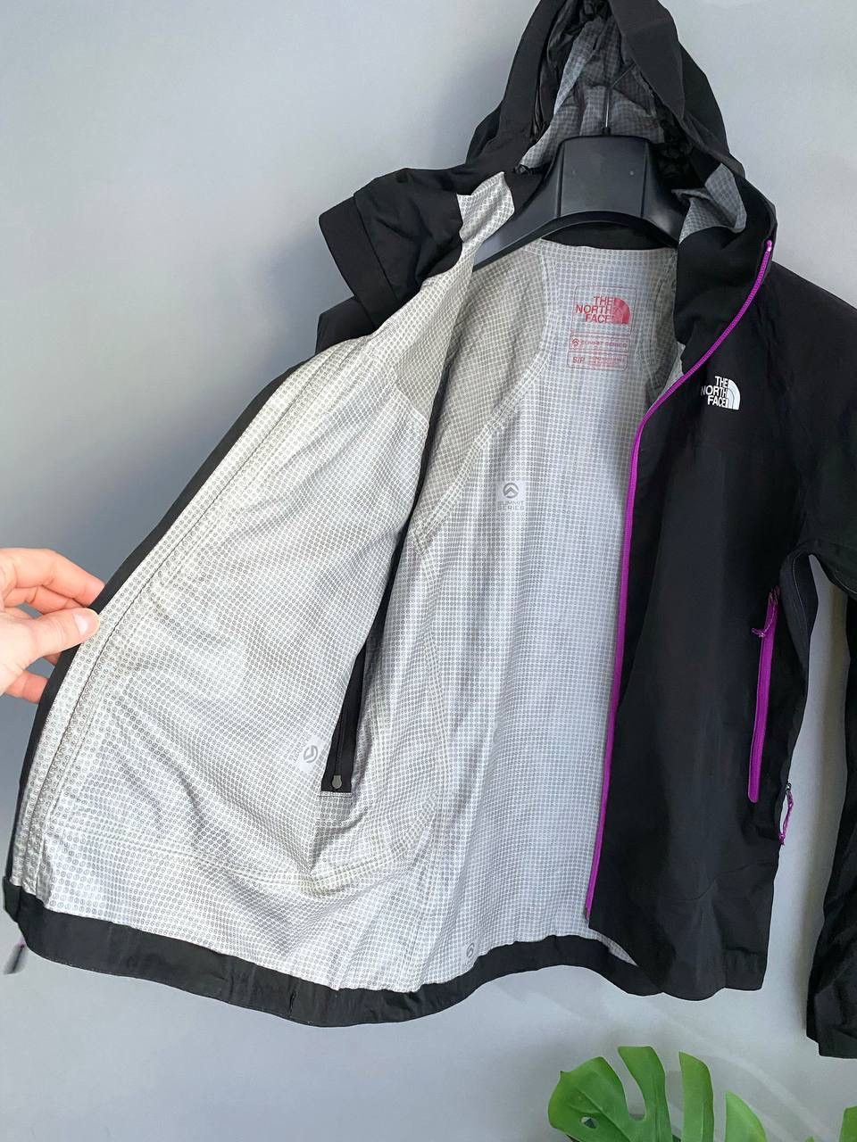 The North Face The North Face Hyvent Women's Waterproof Hooded Jacket, Sz S Size S / US 4 / IT 40 - 12 Thumbnail